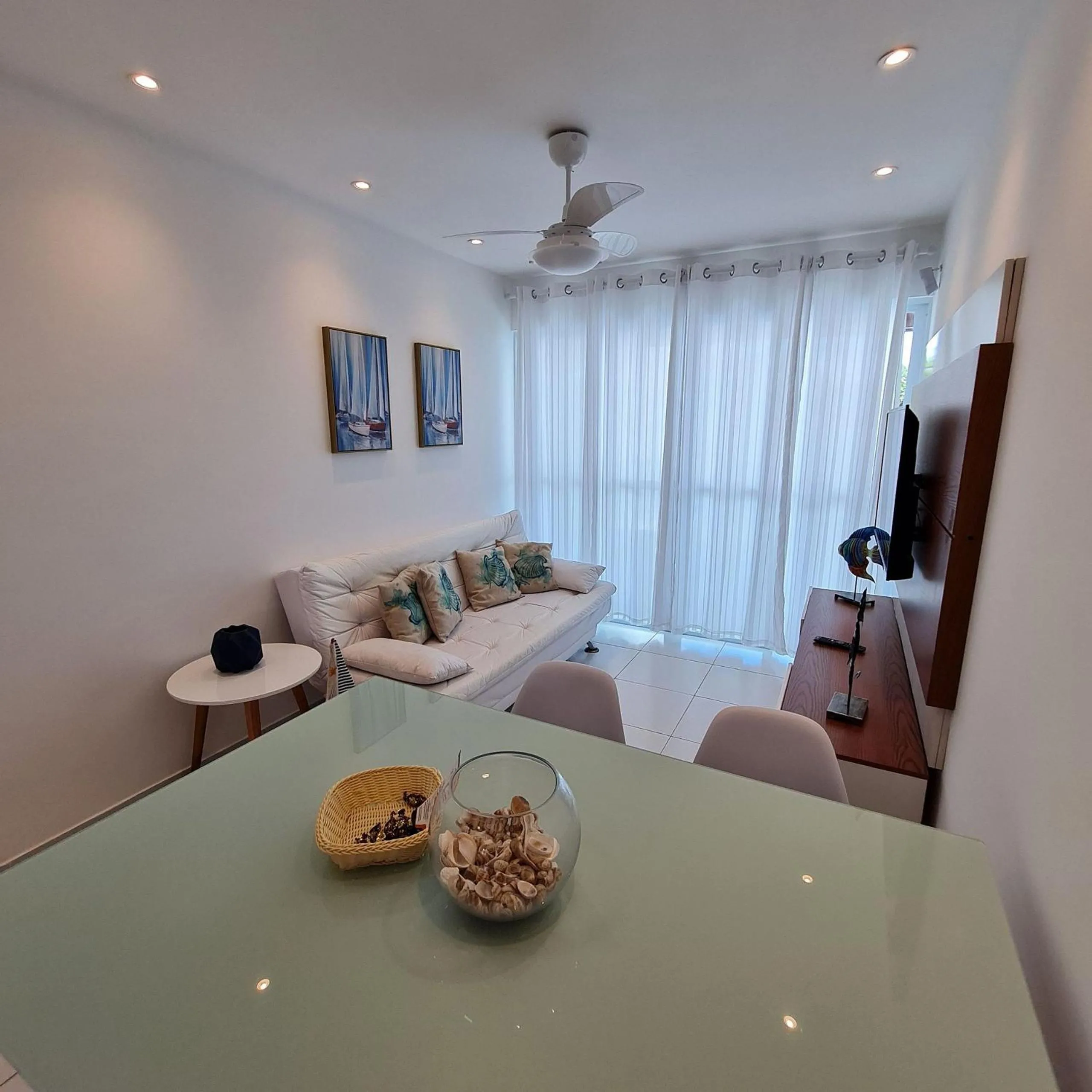 Living room, Bed in Maria Farinha Residence / Prince - LocarHouse