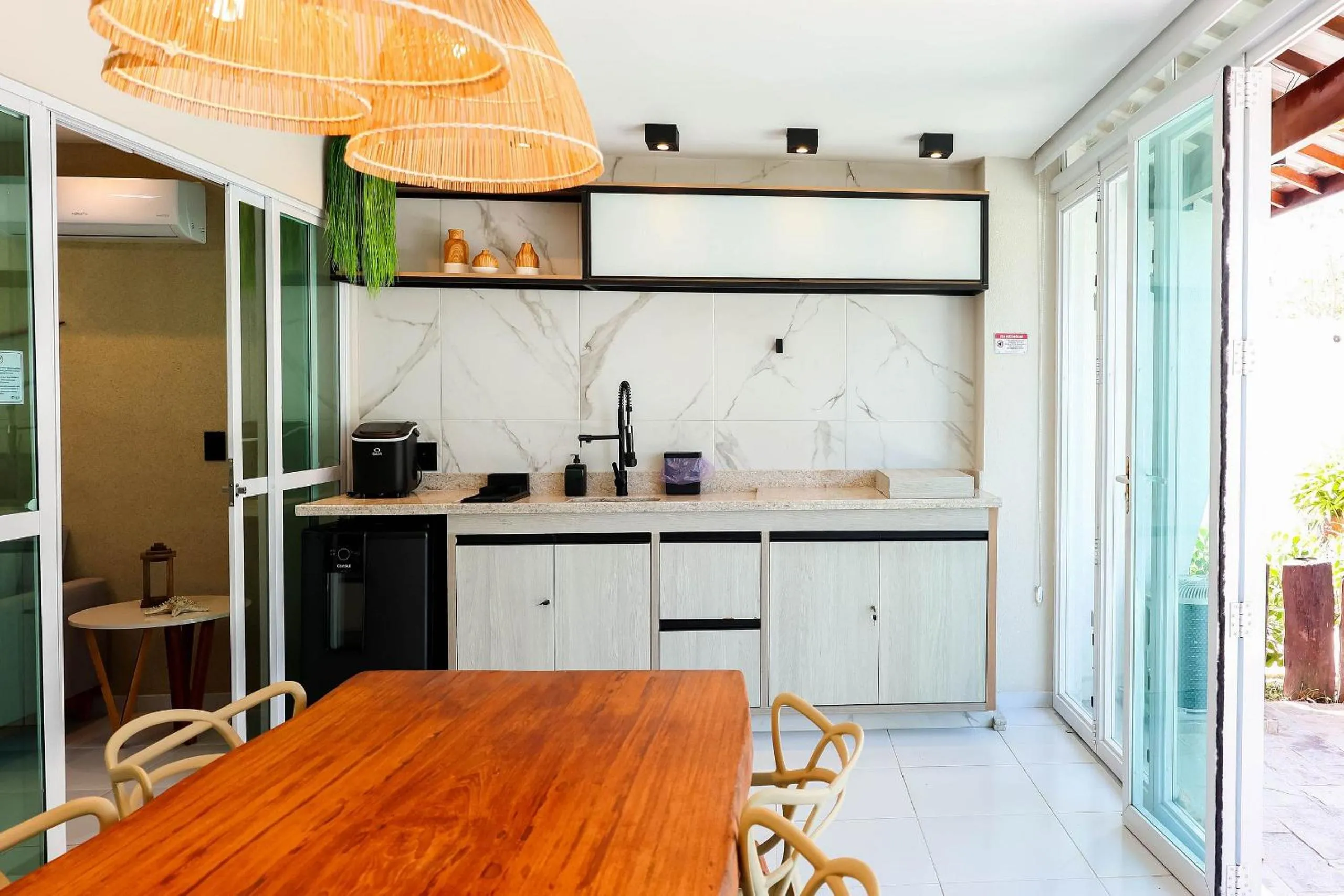 Balcony/Terrace in Maria Farinha Residence / Prince - LocarHouse