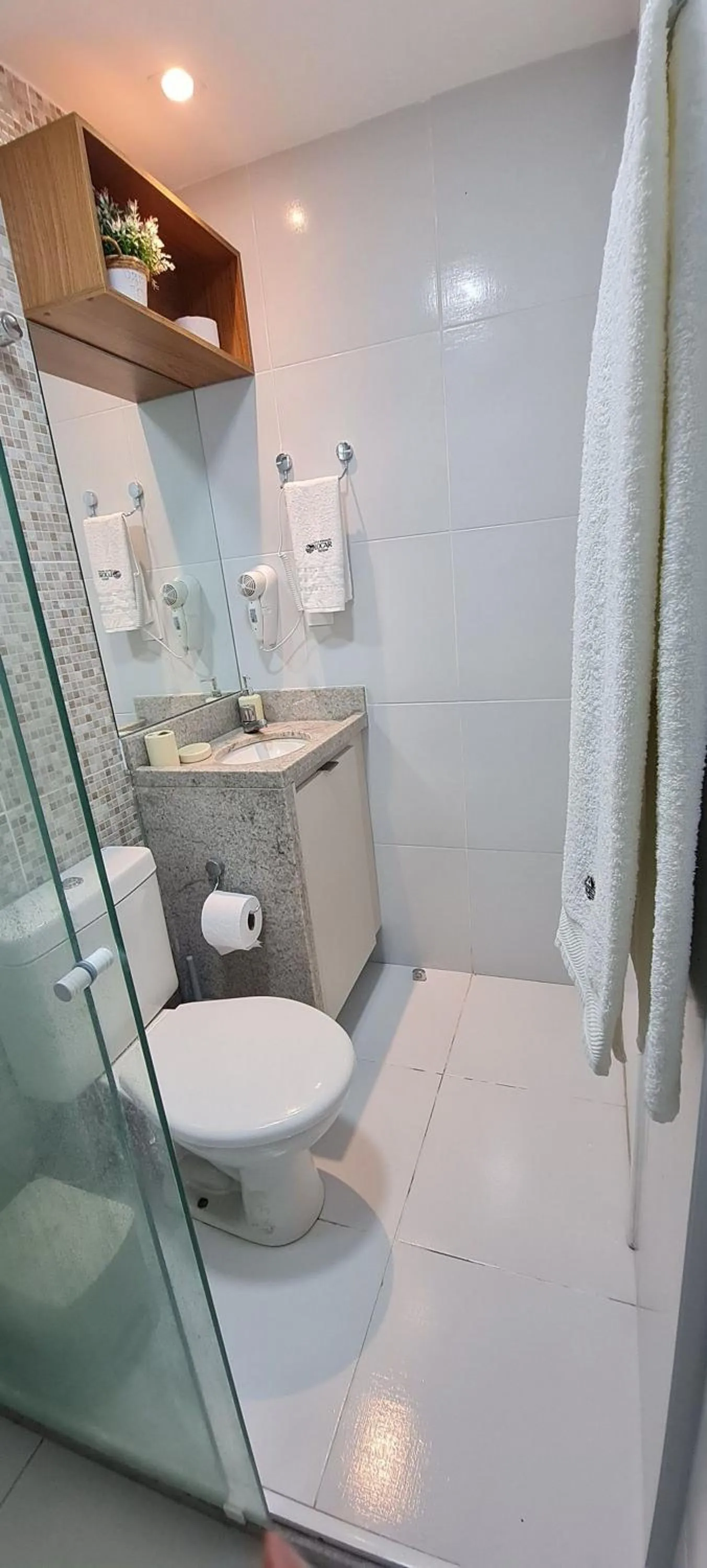 Toilet in Maria Farinha Residence / Prince - LocarHouse