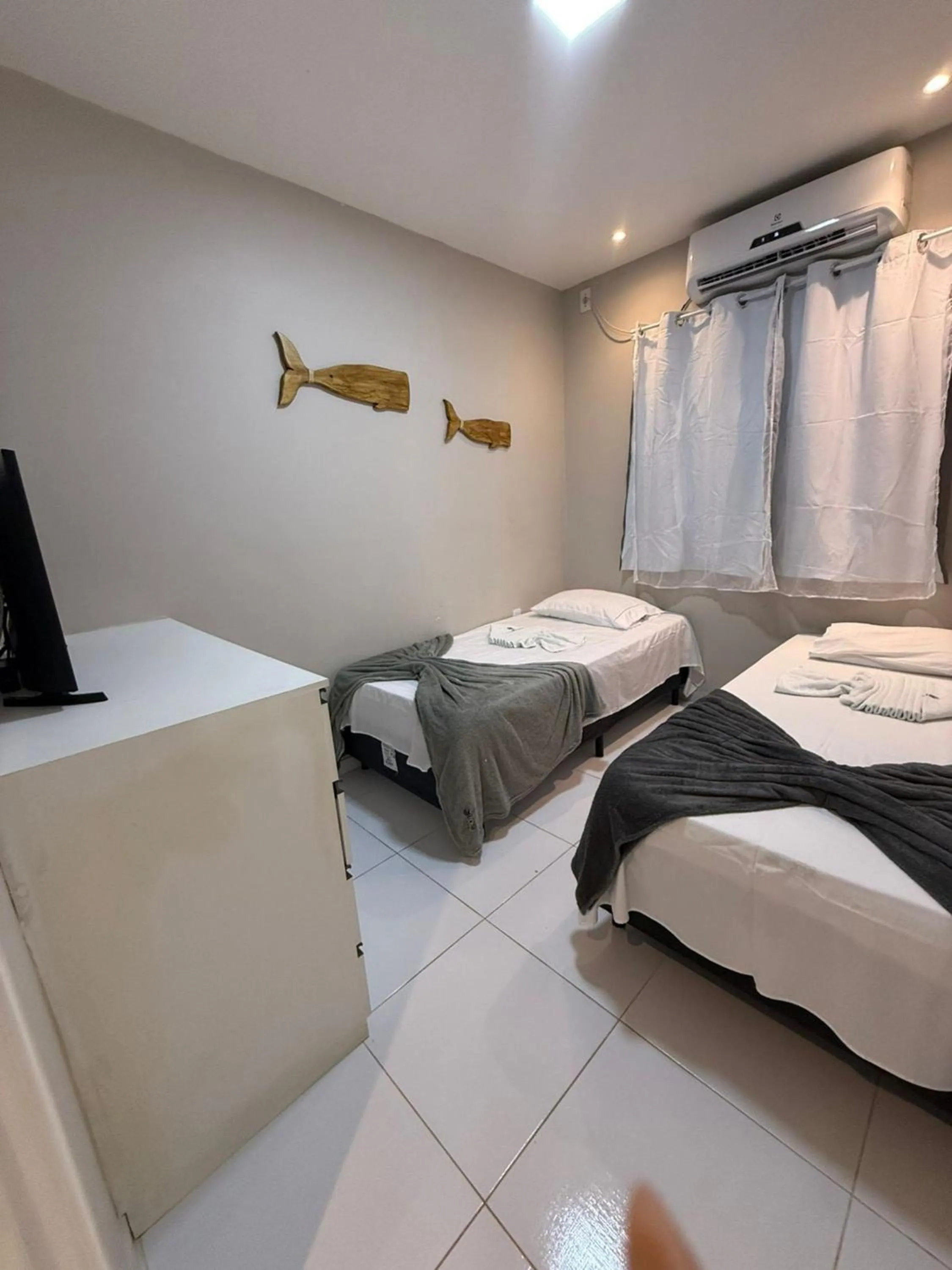 Bedroom, Bed in Maria Farinha Residence / Prince - LocarHouse
