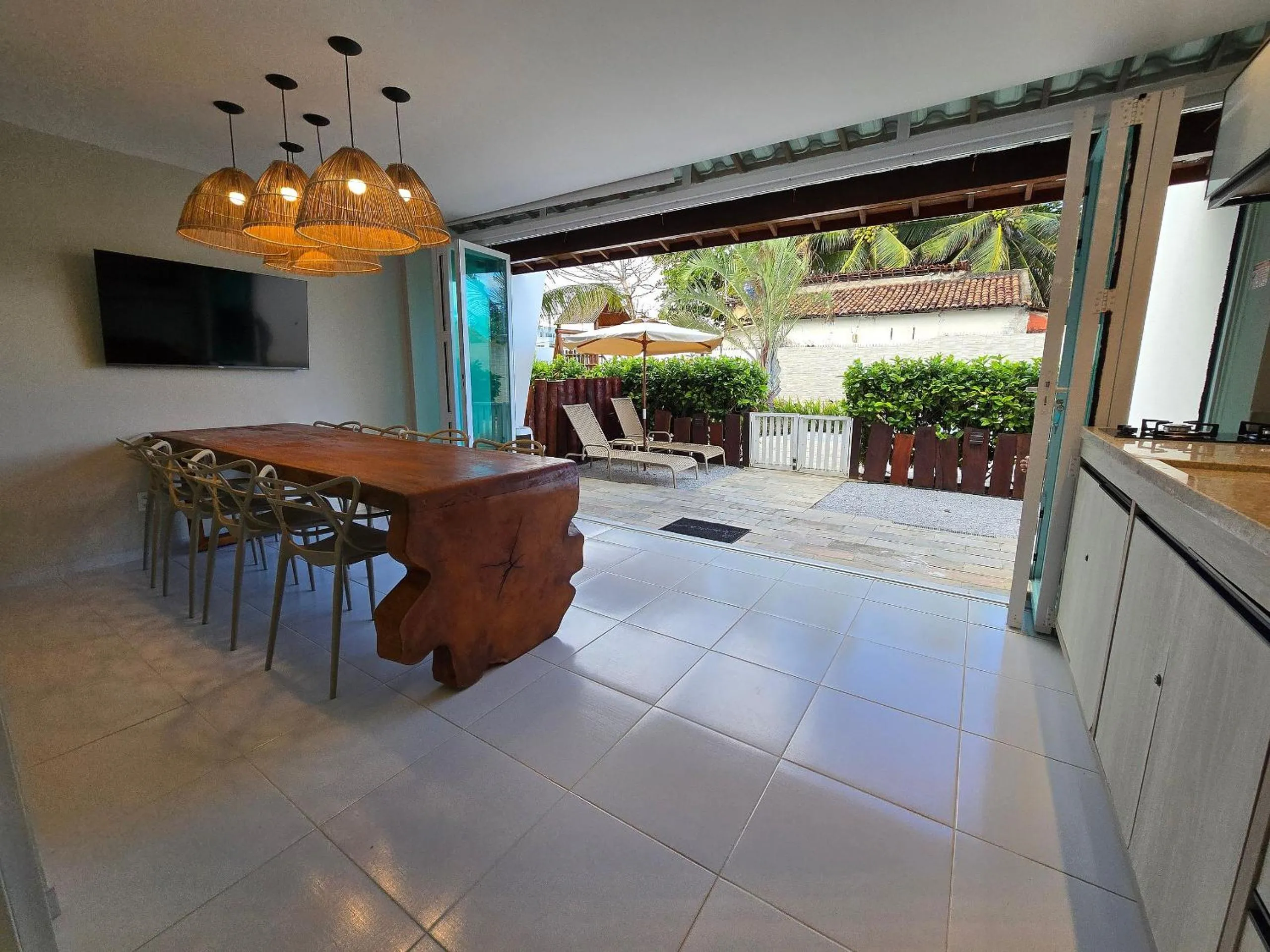 Balcony/Terrace in Maria Farinha Residence / Prince - LocarHouse