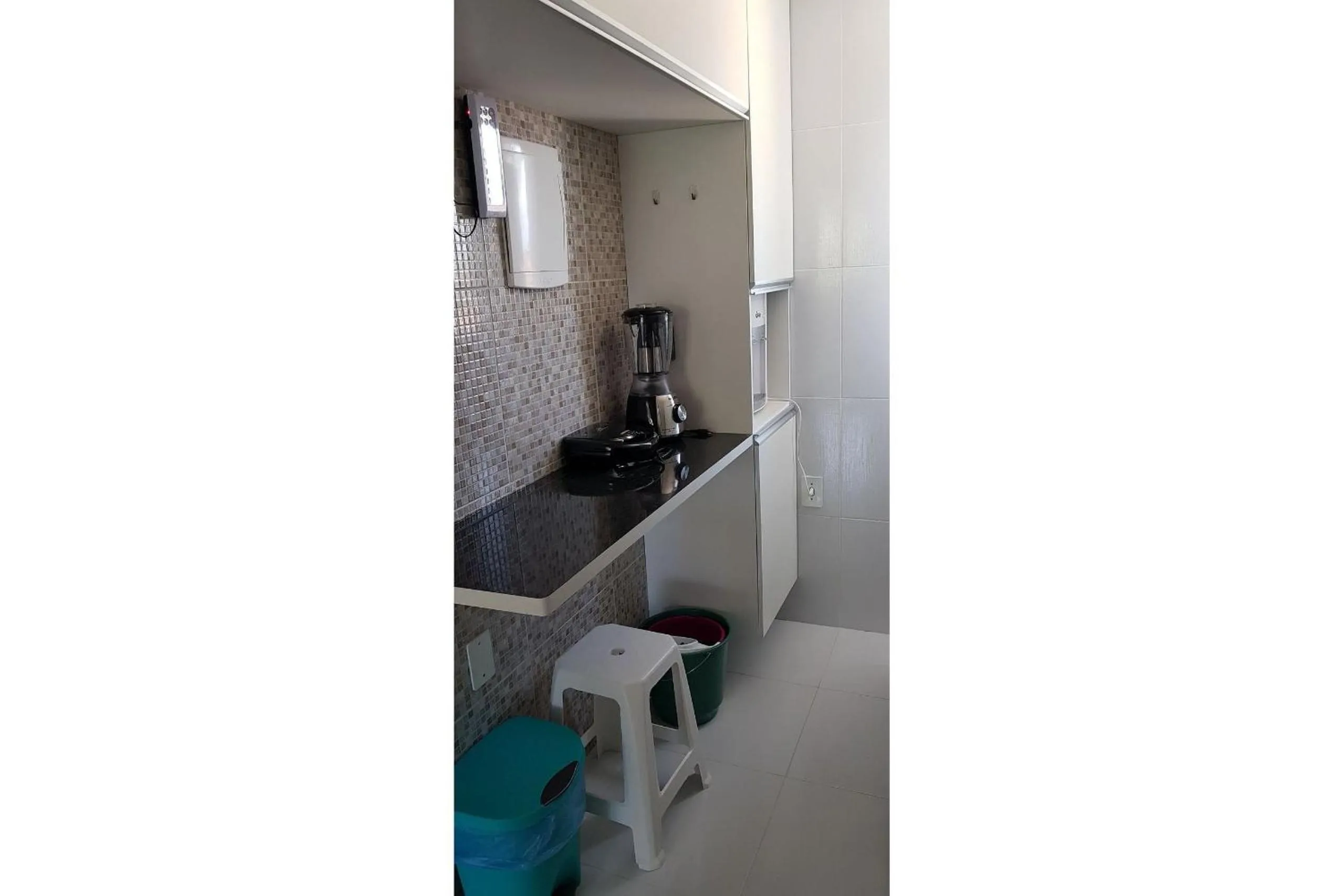 Kitchen or kitchenette in Maria Farinha Residence / Prince - LocarHouse
