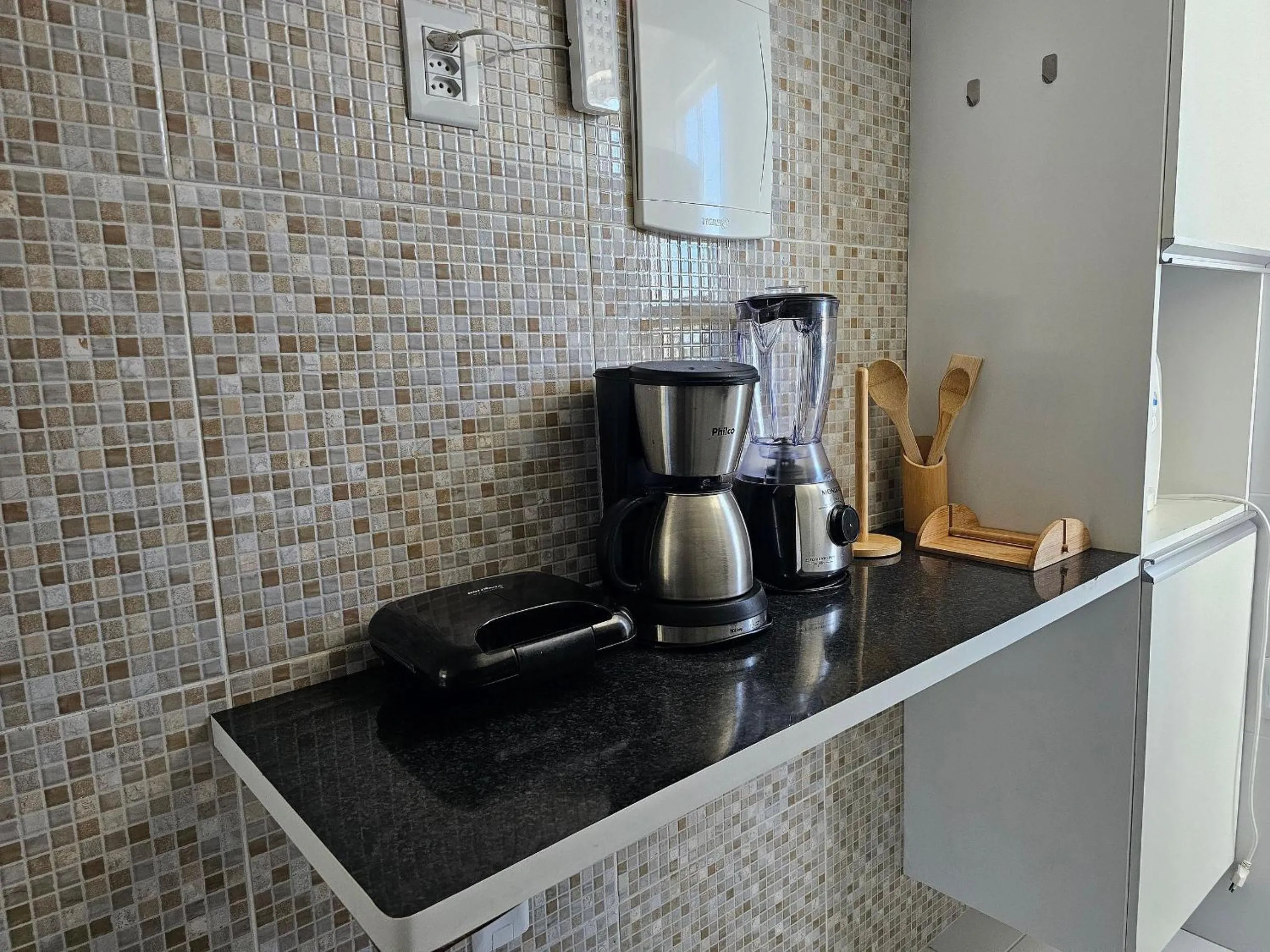 Kitchen or kitchenette in Maria Farinha Residence / Prince - LocarHouse