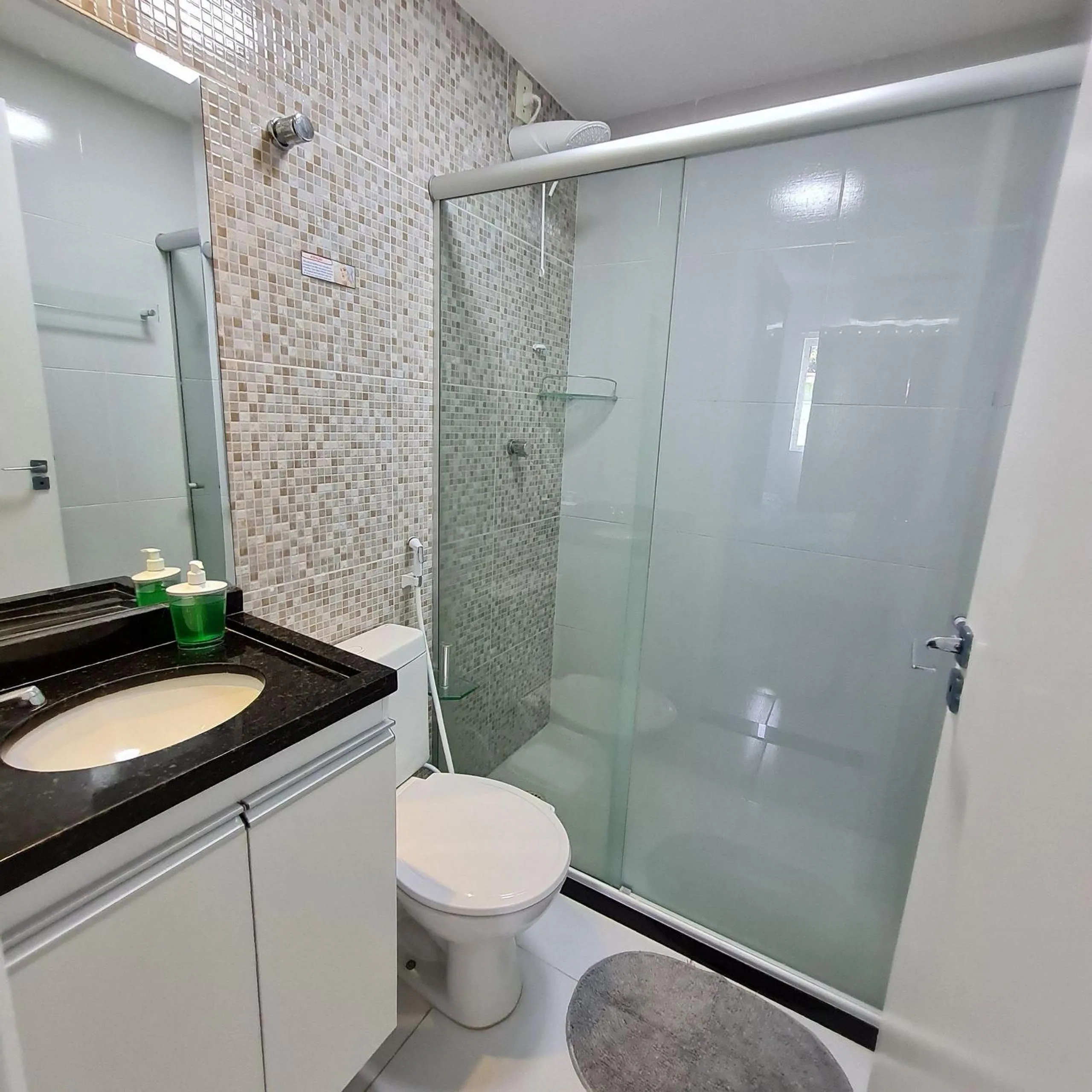 Toilet in Maria Farinha Residence / Prince - LocarHouse