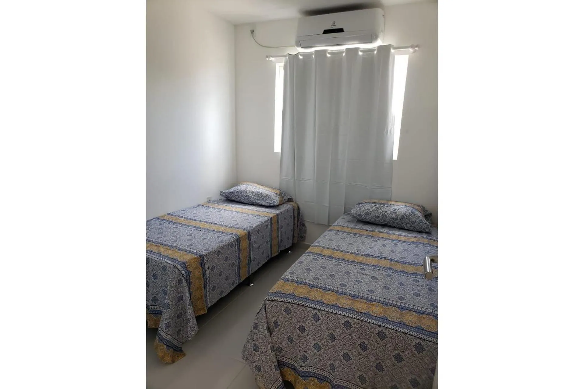 Photo of the whole room, Bed in Maria Farinha Residence / Prince - LocarHouse