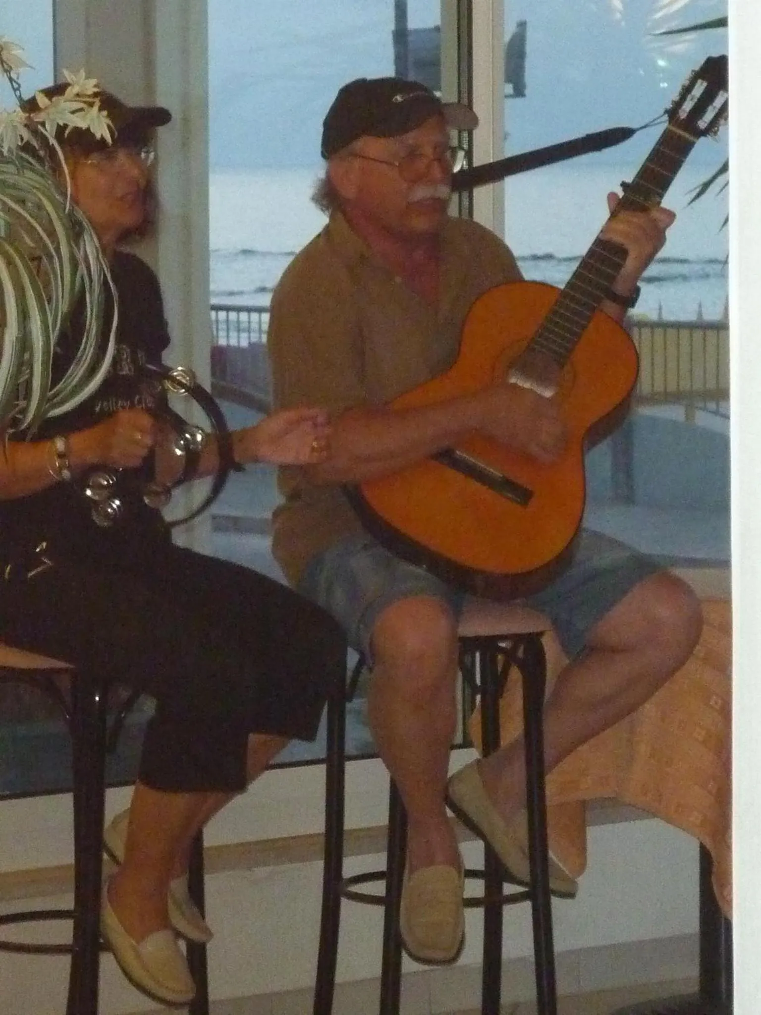 People in Hotel Oasi Ristorante Pizzeria