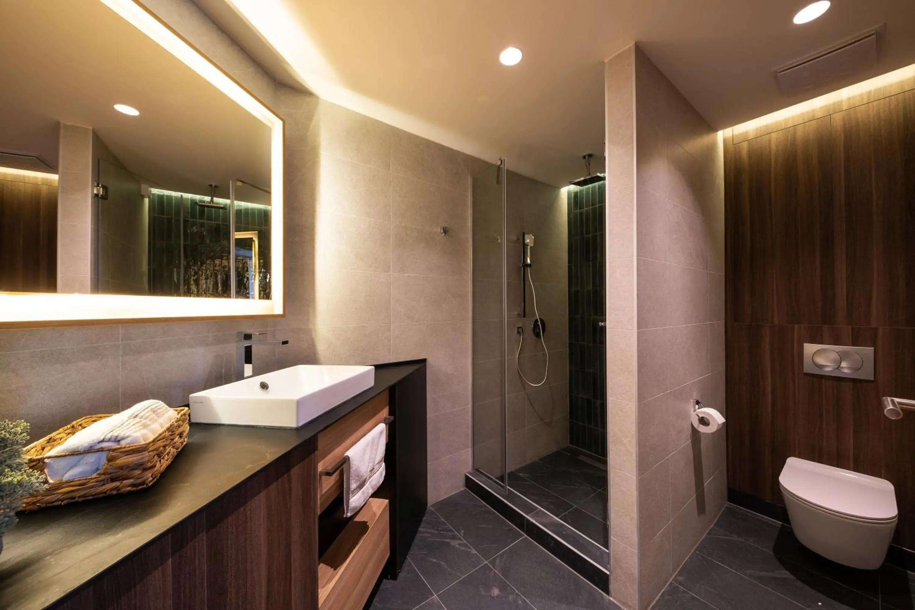 Bathroom in Aparthotel Woodside by Anaya Bathroom in Aparthotel Woodside by Anaya