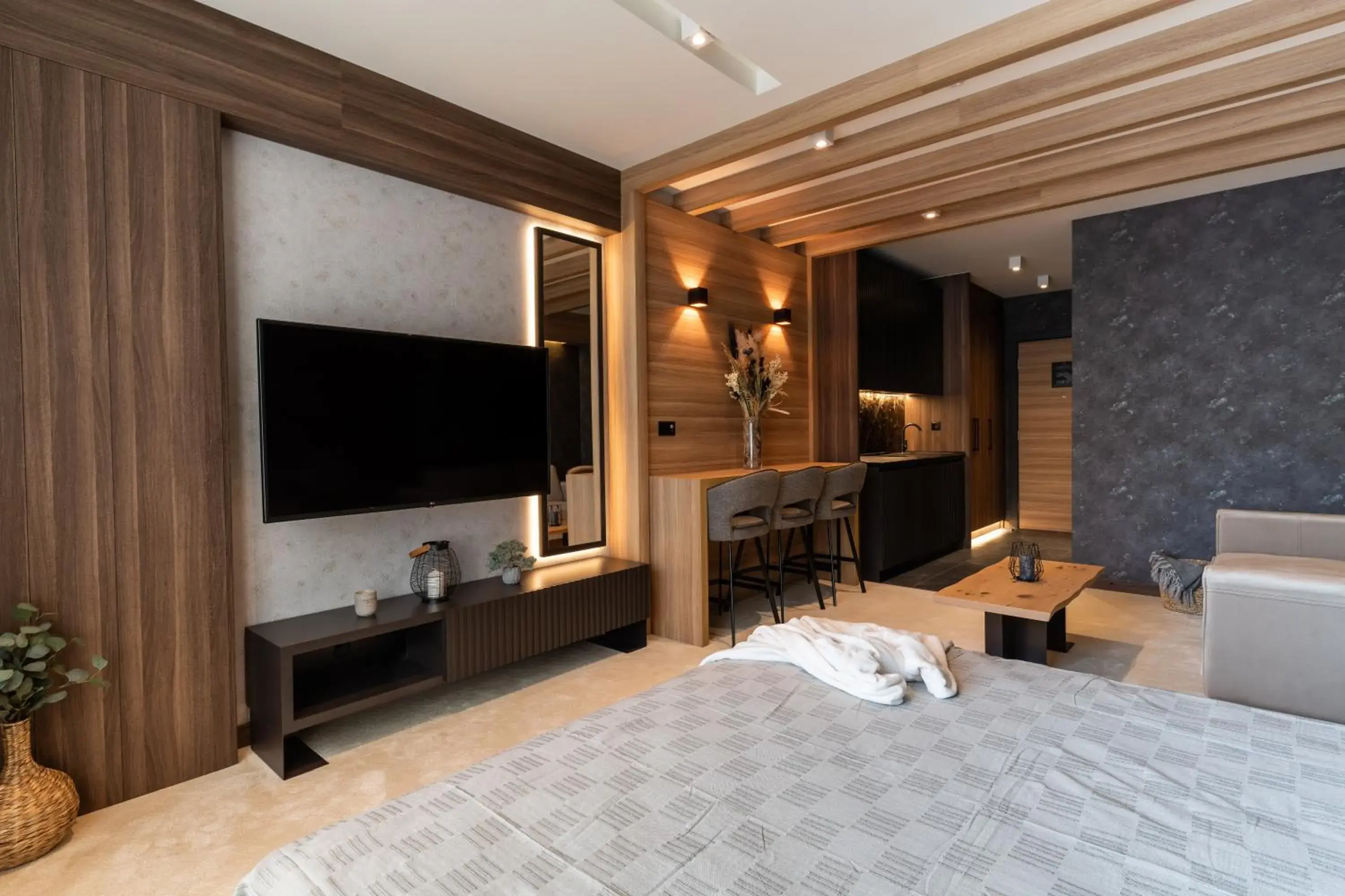 Photo of the whole room, Bed in Aparthotel Woodside by Anaya Photo of the whole room, Bed in Aparthotel Woodside by Anaya