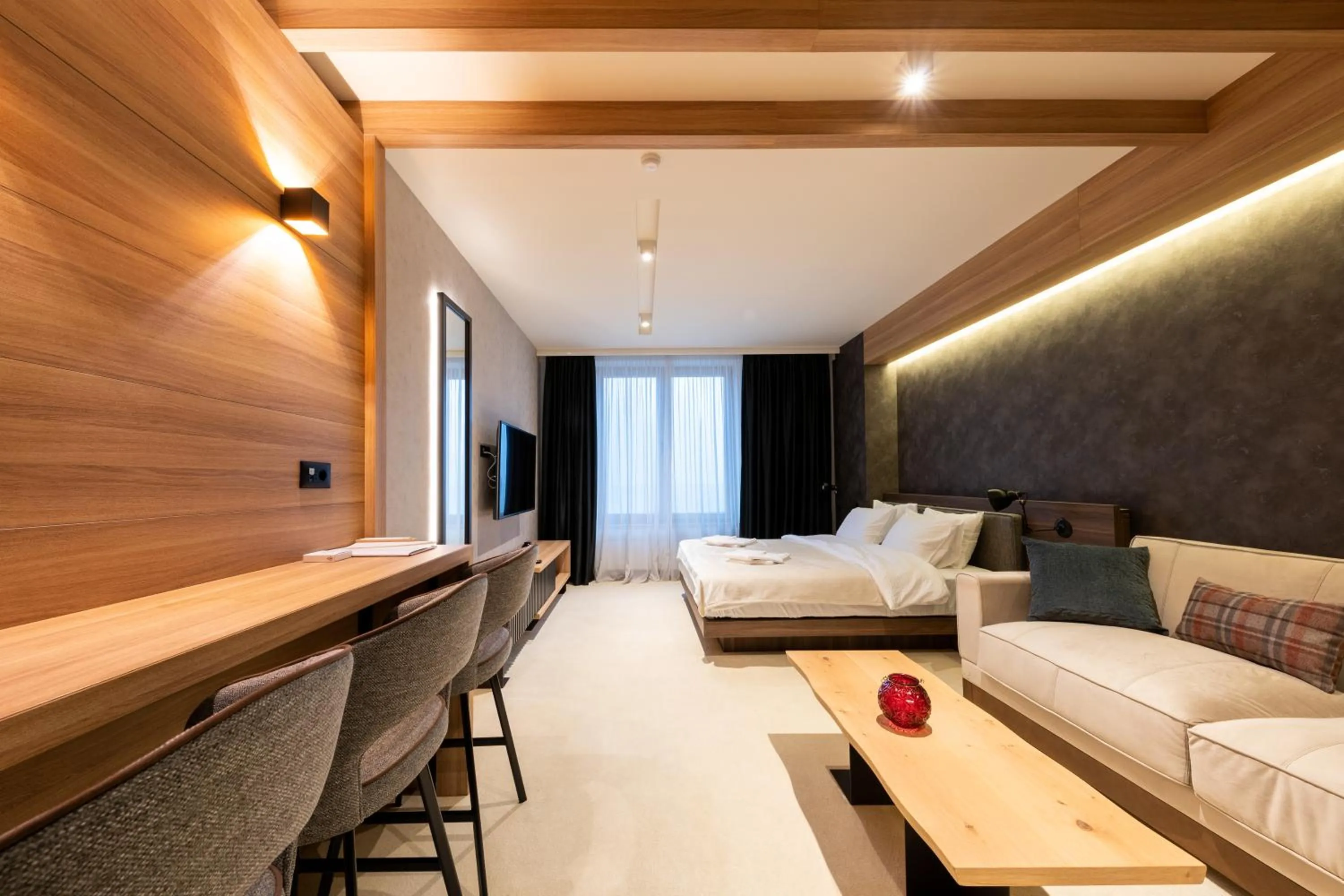 Bed in Aparthotel Woodside by Anaya