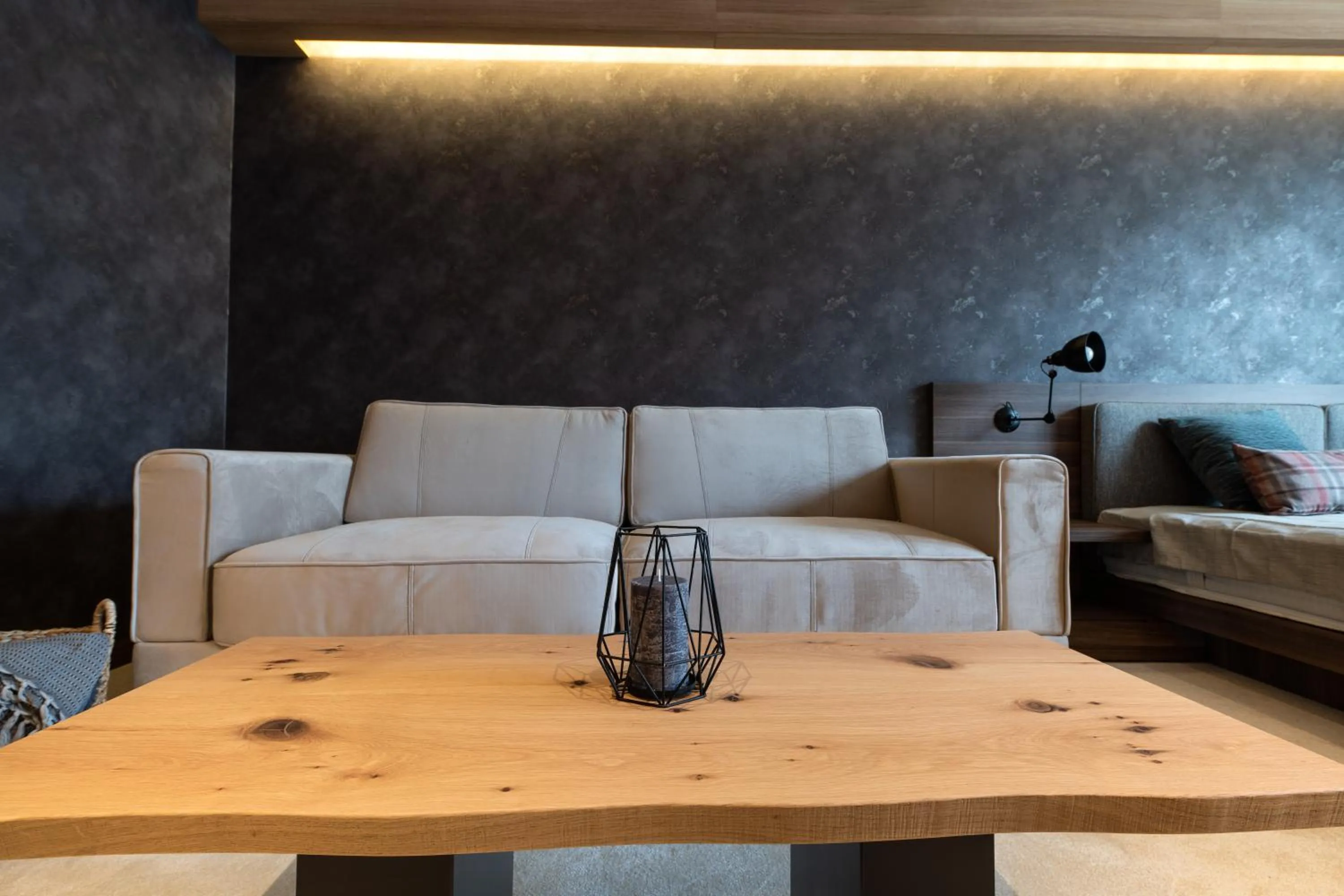 Seating area in Aparthotel Woodside by Anaya