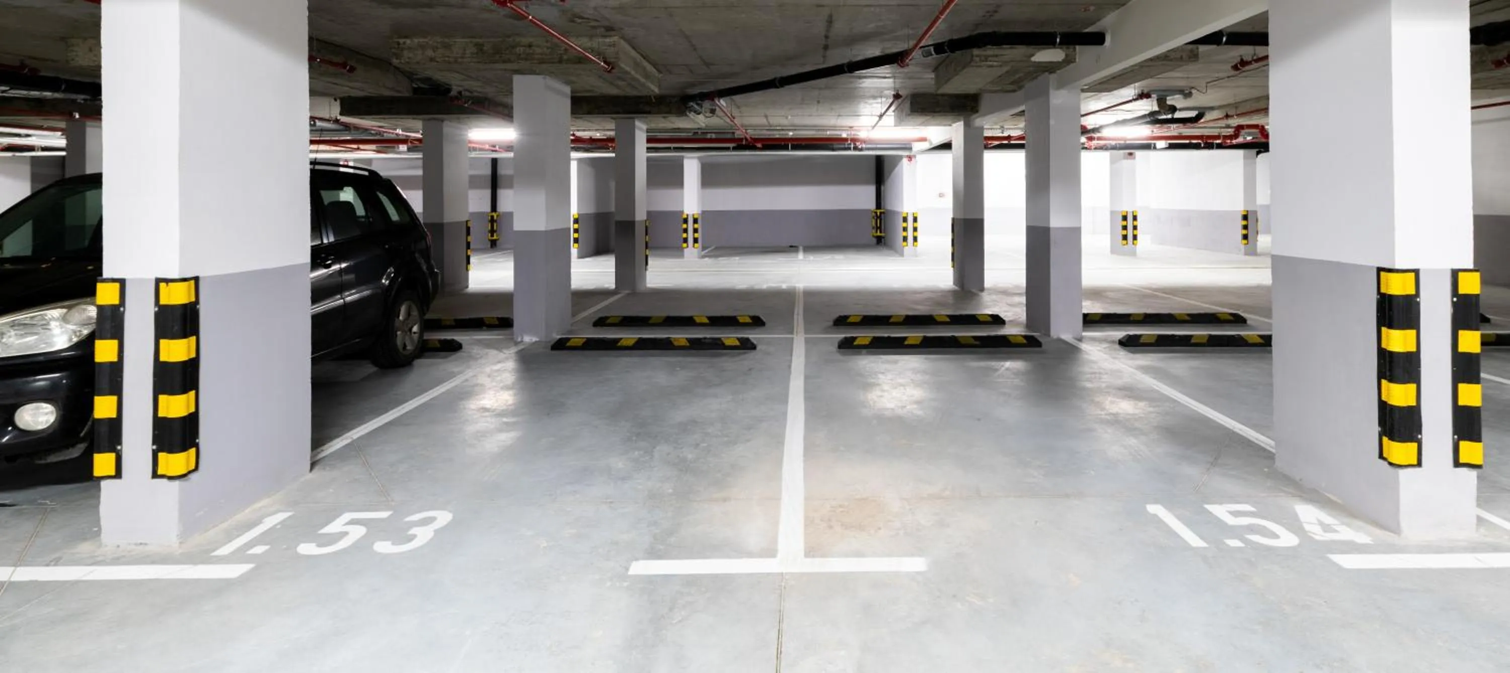 Parking in Aparthotel Woodside by Anaya