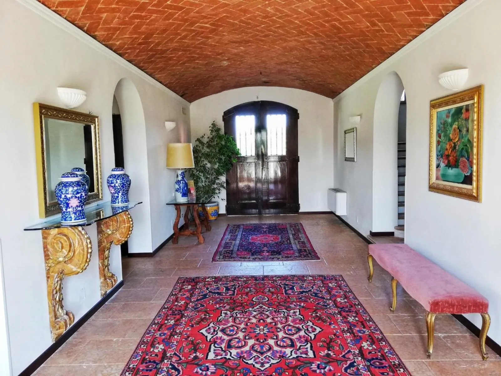 Decorative detail in Hotel Villa Montanarini