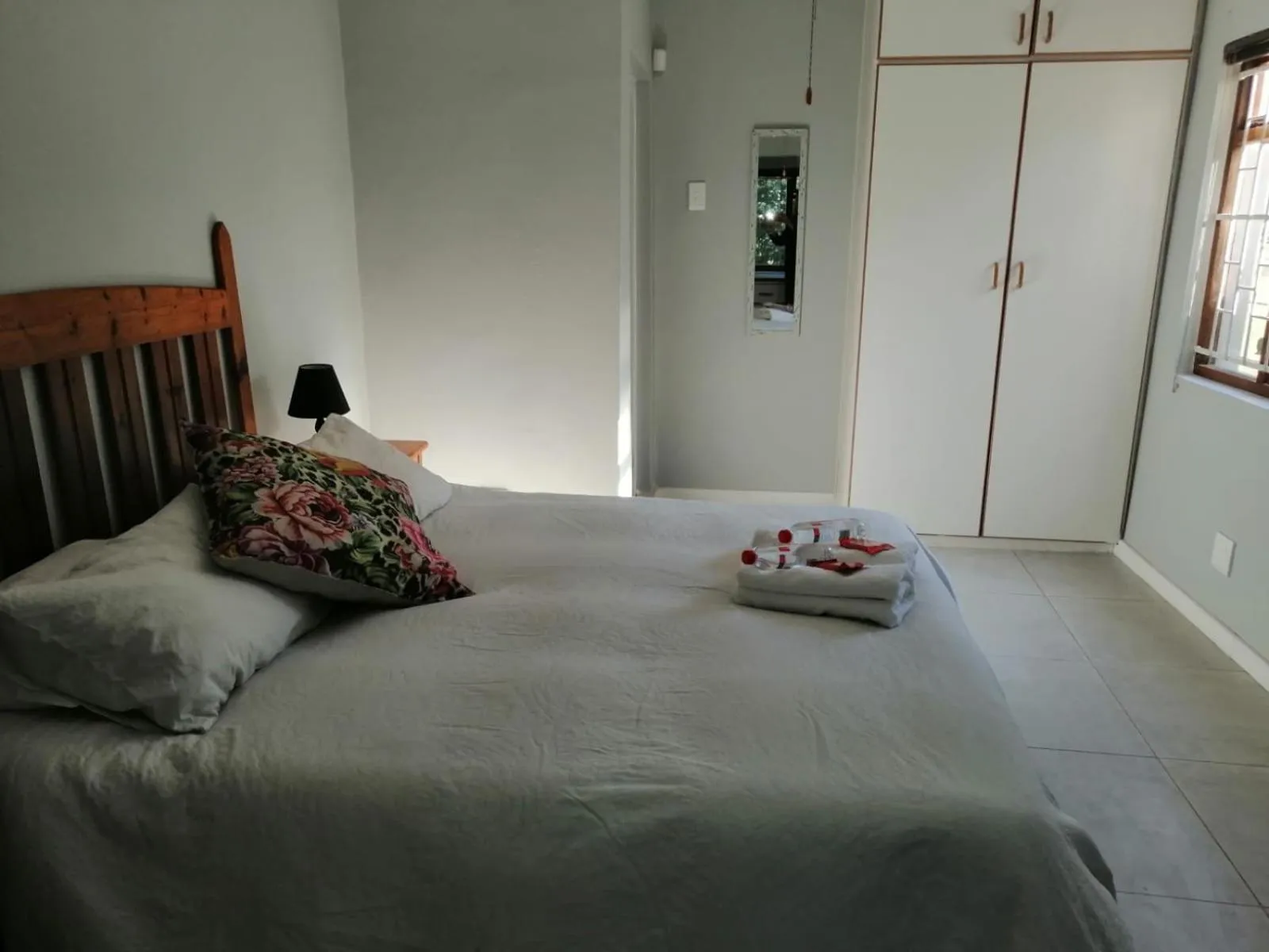 Bed in Die Tuis Huis Selfcatering NO LOADSHEDDING
