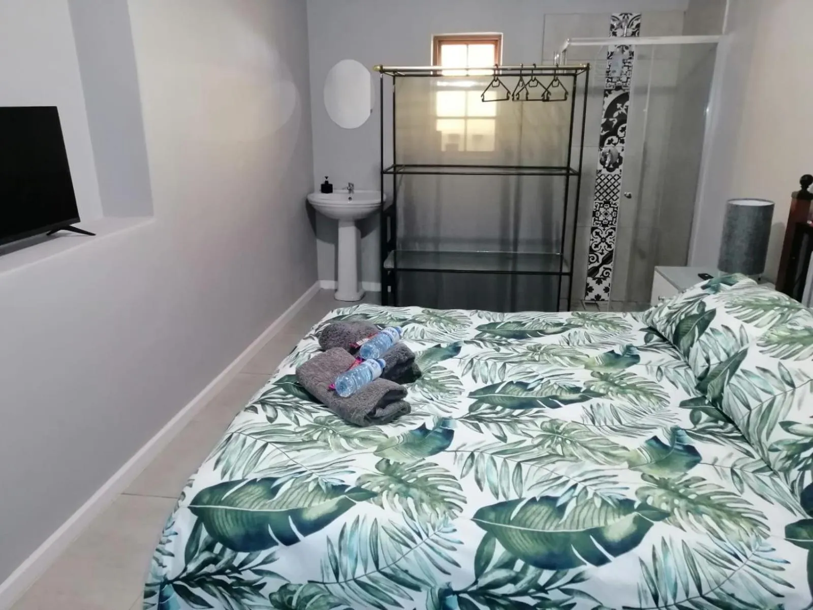 Bed in Die Tuis Huis Selfcatering NO LOADSHEDDING