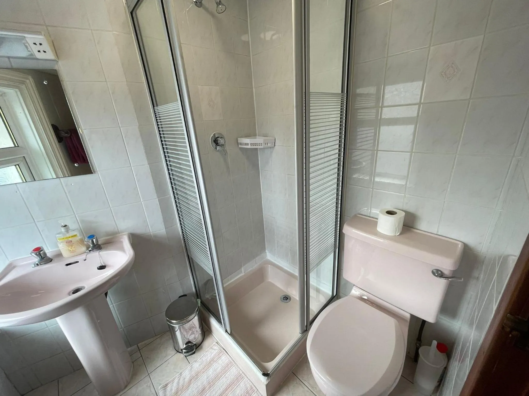 Toilet in Galaxy Hotel