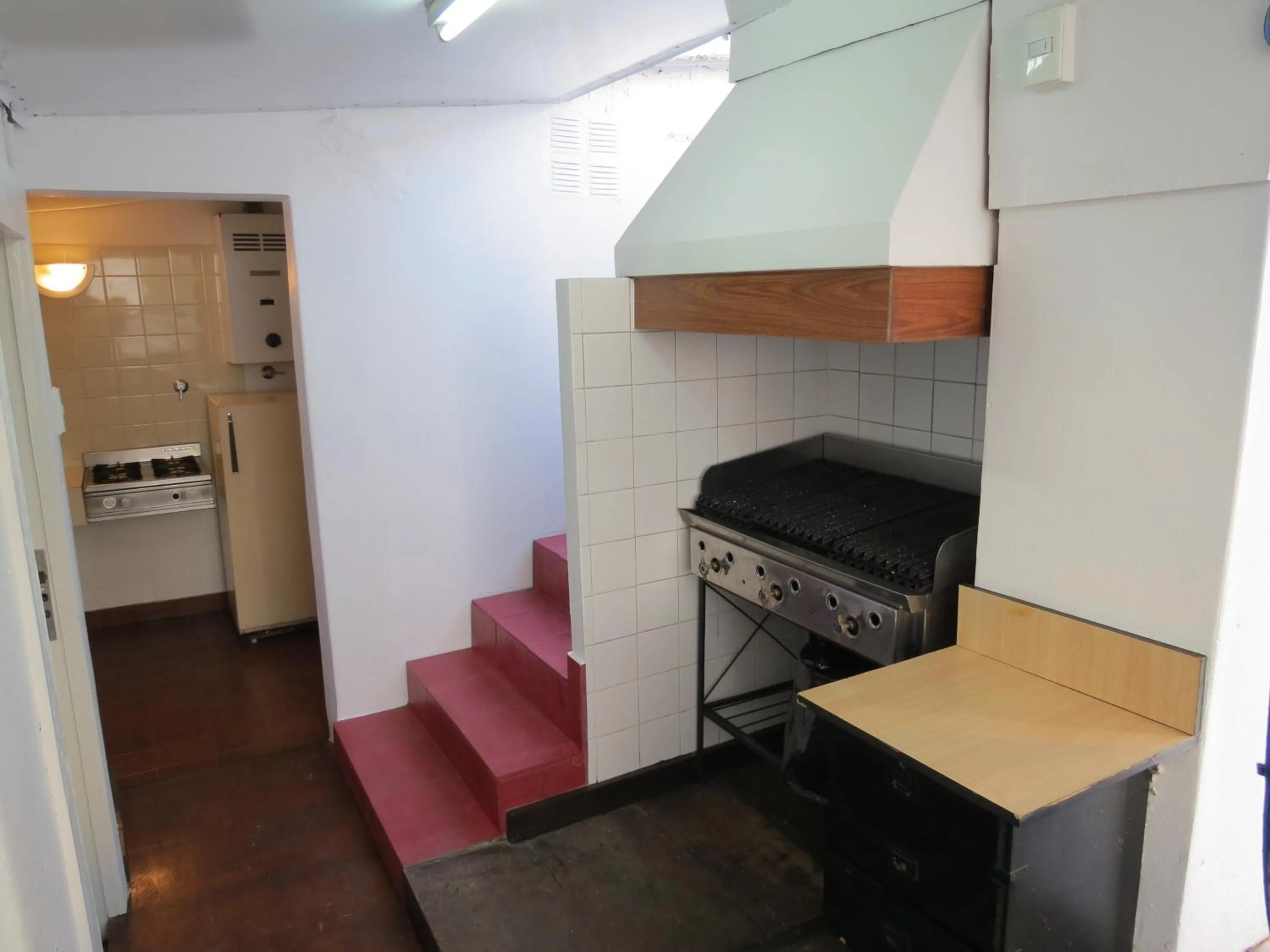 BBQ facilities in Hotel Raglan