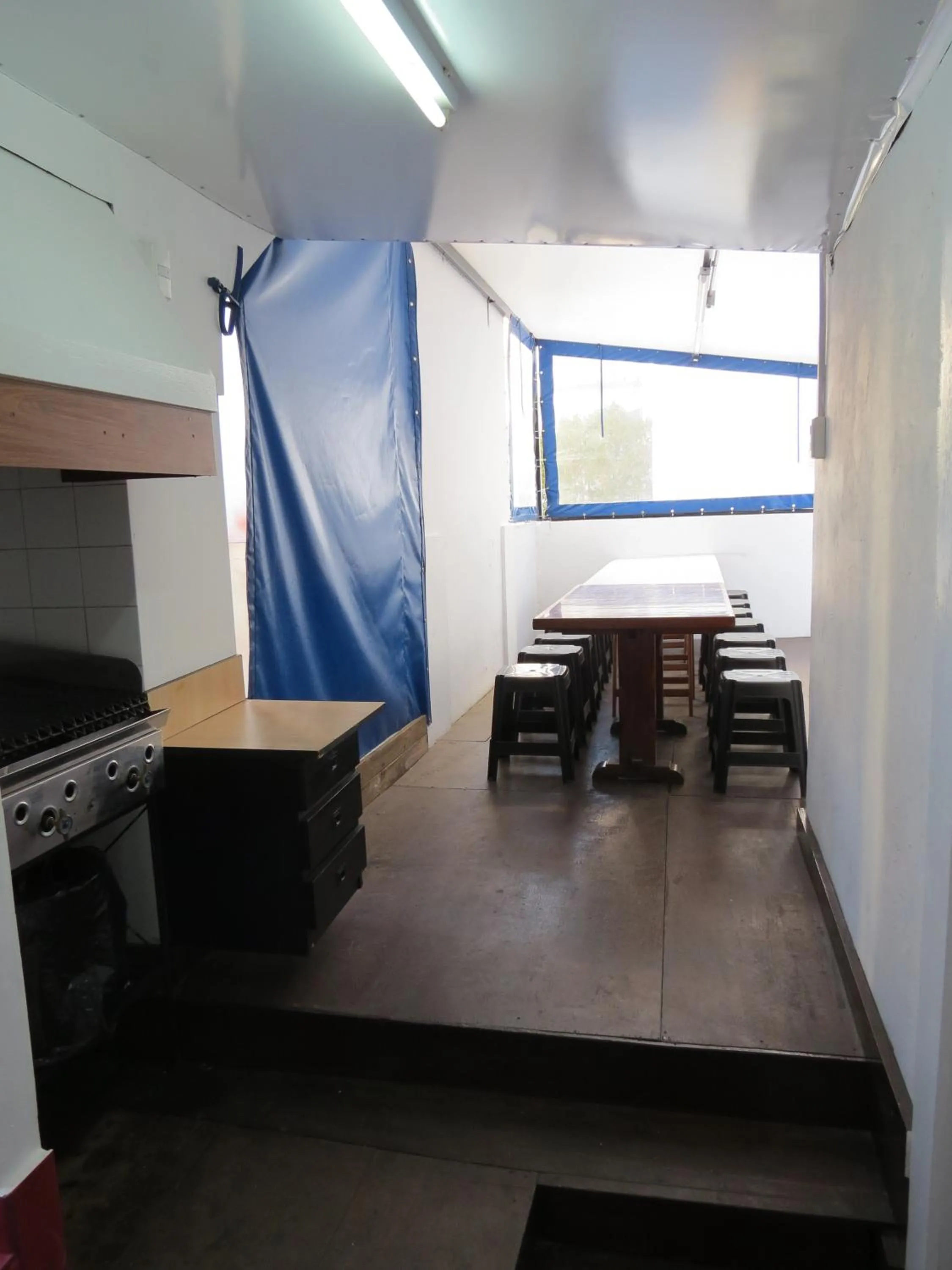 BBQ facilities in Hotel Raglan