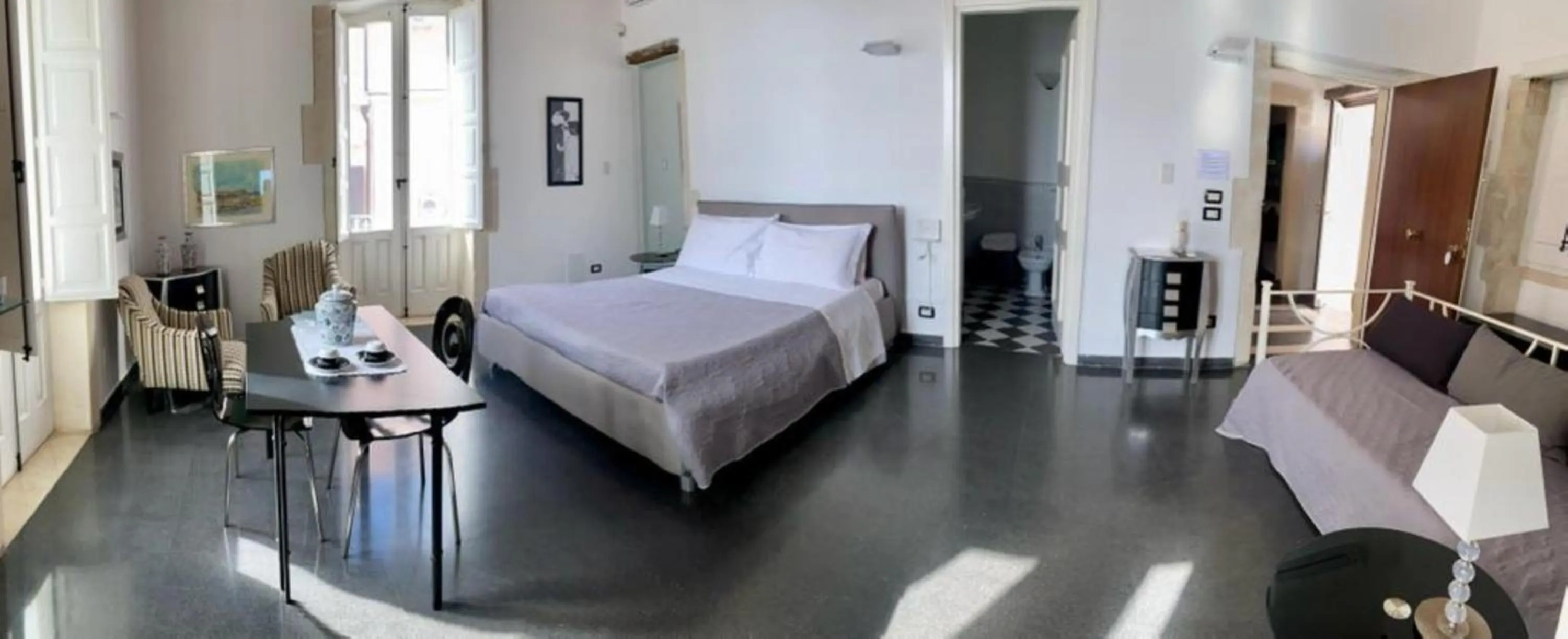 Photo of the whole room, Bed in Lakkios charming suites and rooms