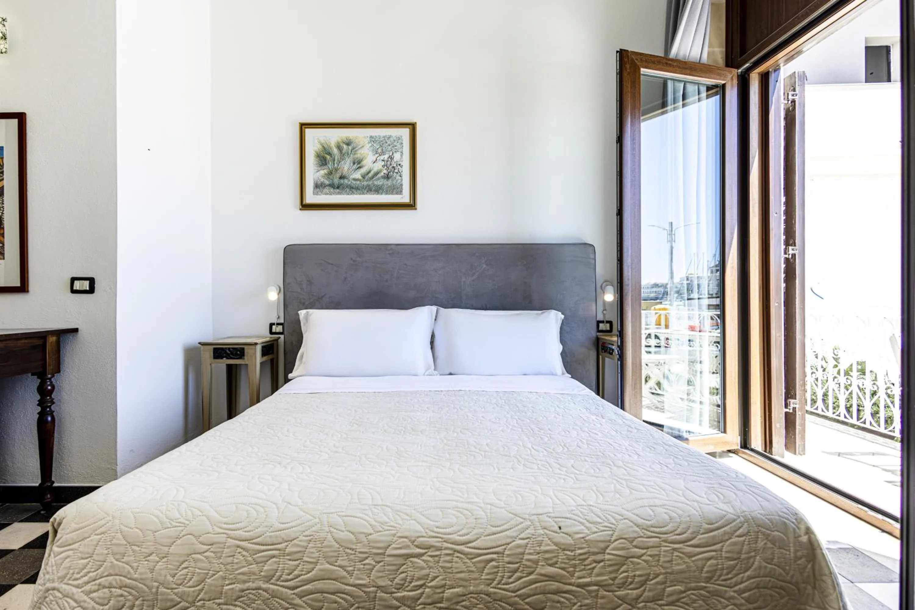 Bedroom, Bed in Lakkios charming suites and rooms