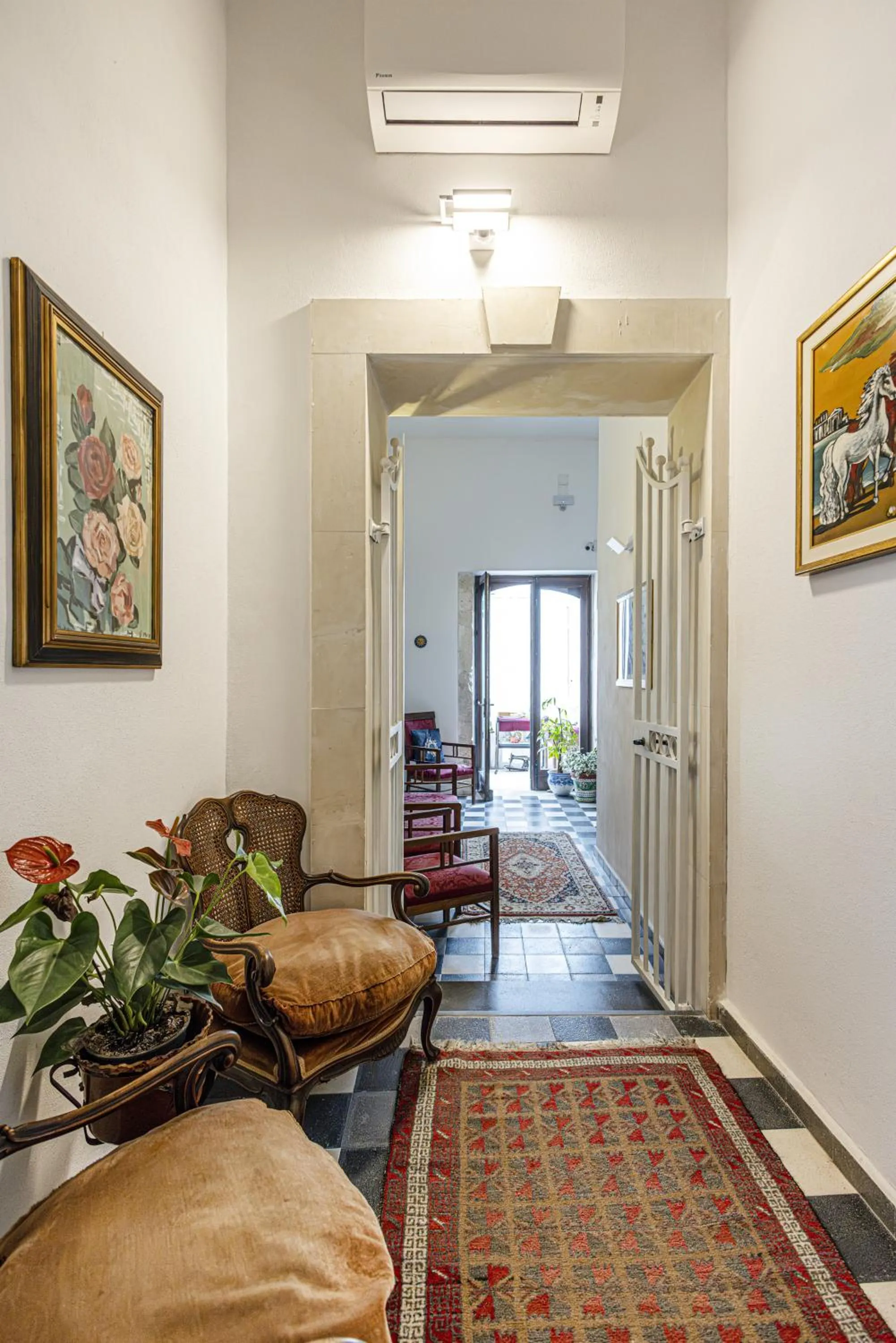 Lobby or reception in Lakkios charming suites and rooms