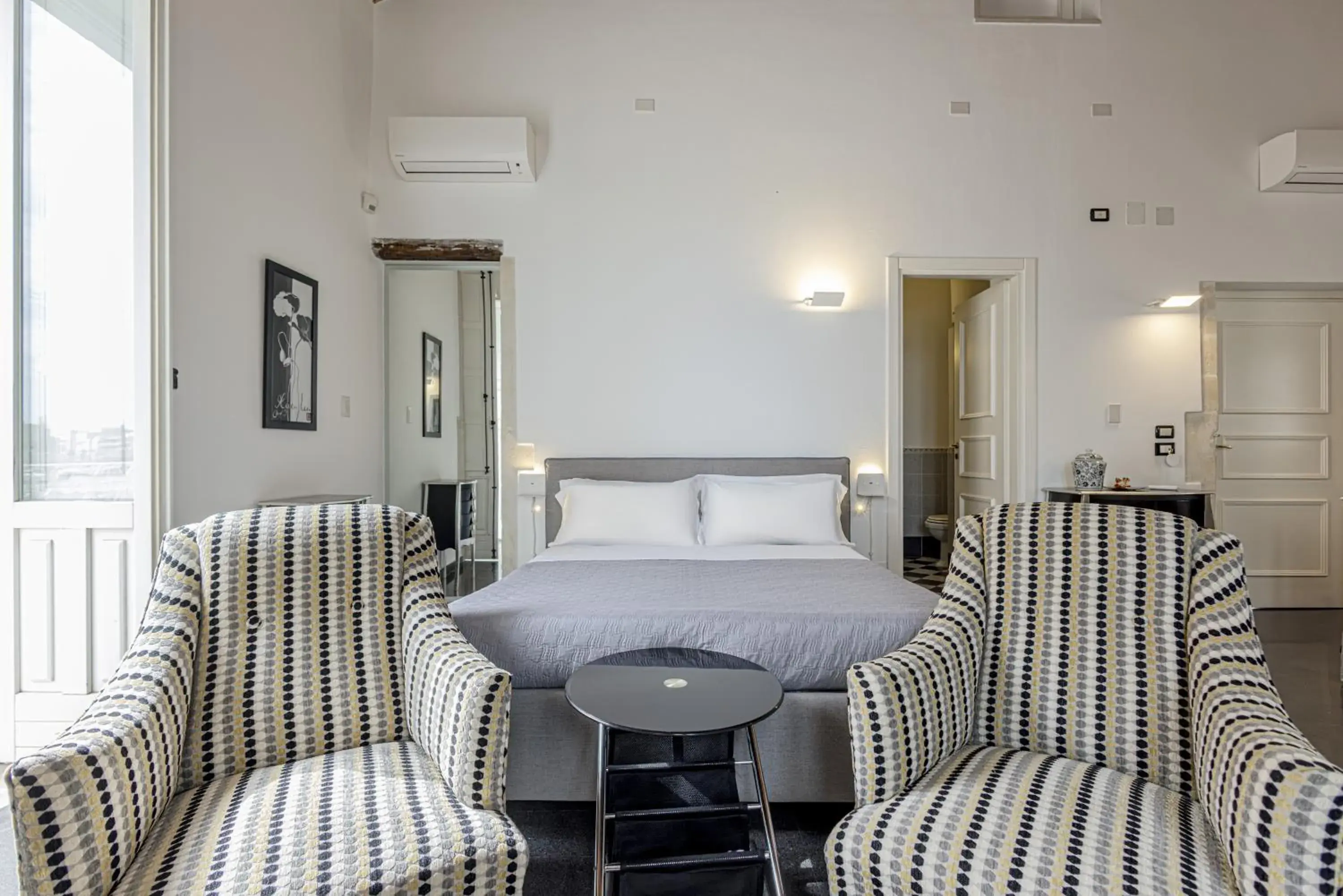 Suite with Balcony and Sea View in Lakkios charming suites and rooms Suite with Balcony and Sea View in Lakkios charming suites and rooms