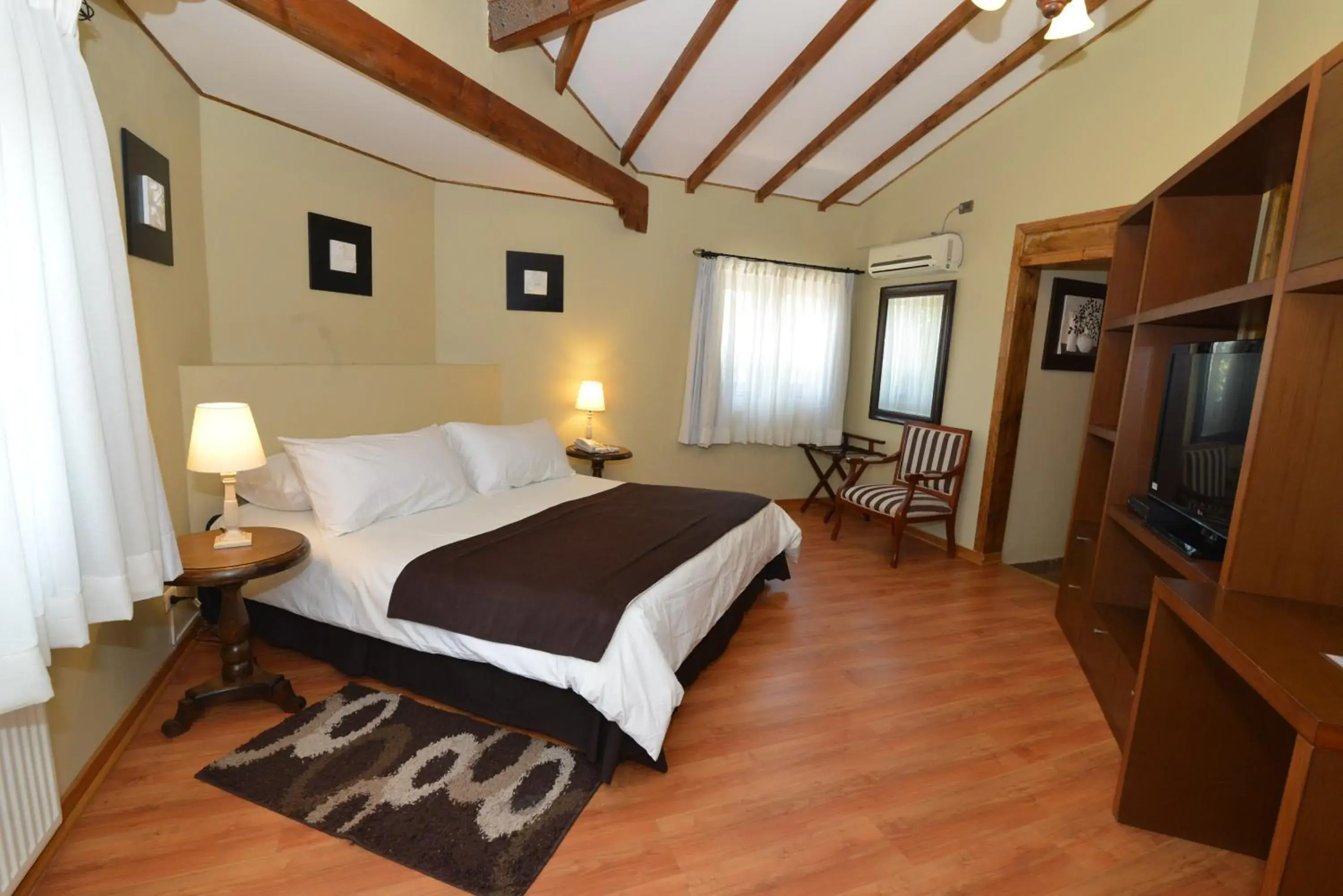 Bedroom, Bed in Howard Johnson Hotel Rinconada de Los Andes Bedroom, Bed in Howard Johnson Hotel Rinconada de Los Andes