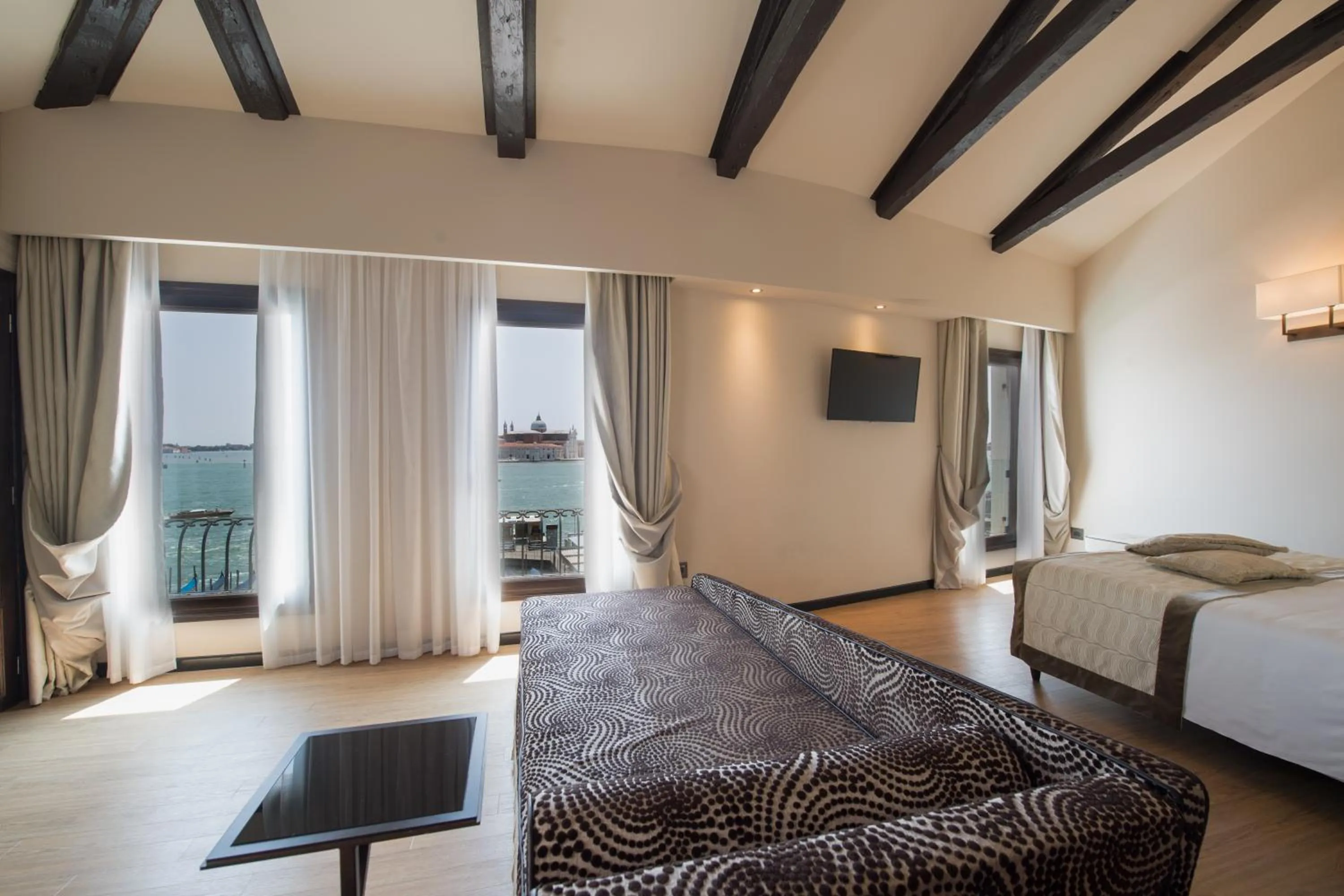 Bedroom, Bed in Hotel Paganelli