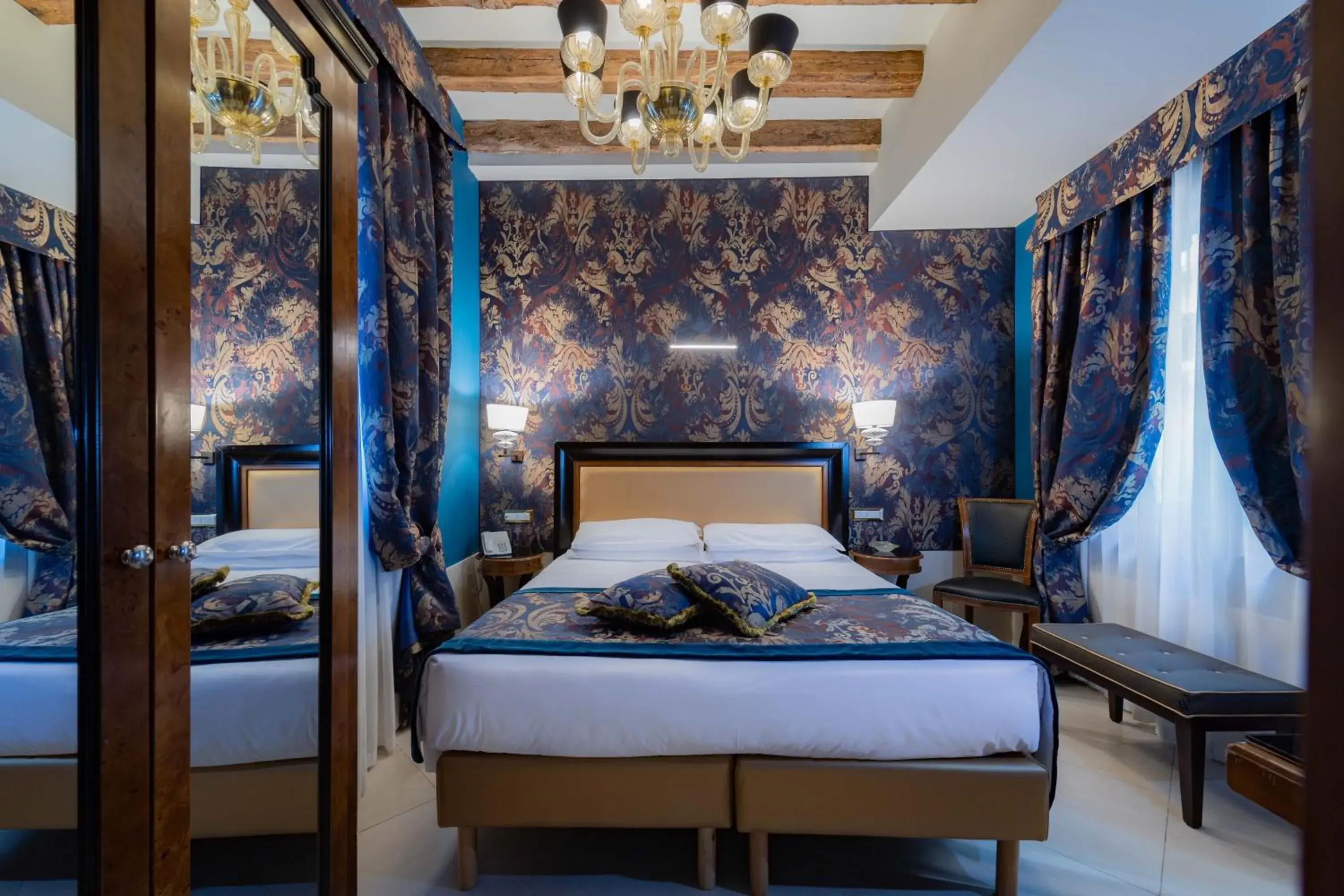 Bedroom, Bed in Hotel Paganelli Bedroom, Bed in Hotel Paganelli