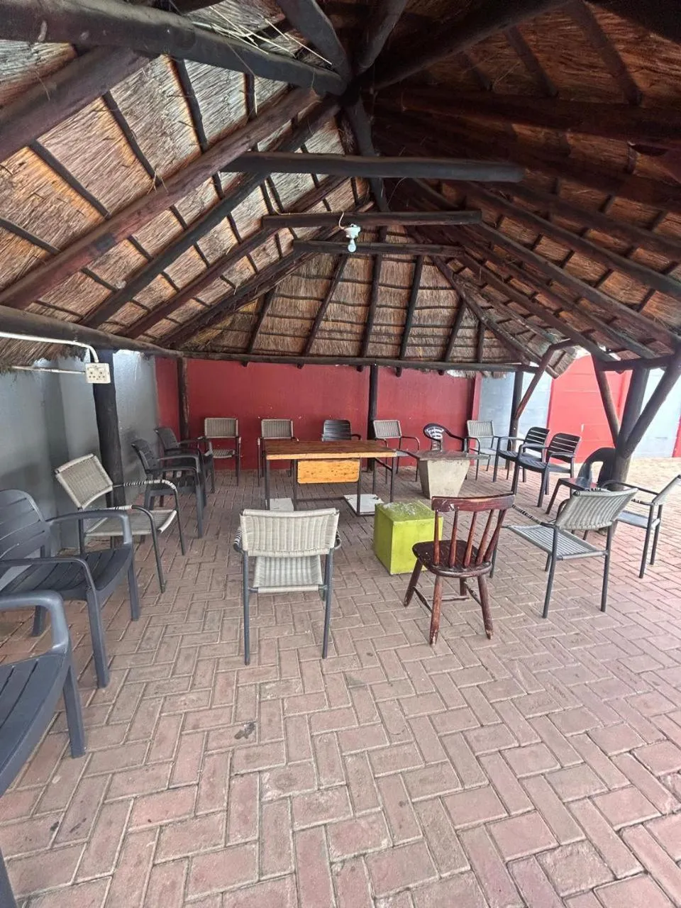 Seating area in L-PACK PRIMROSe