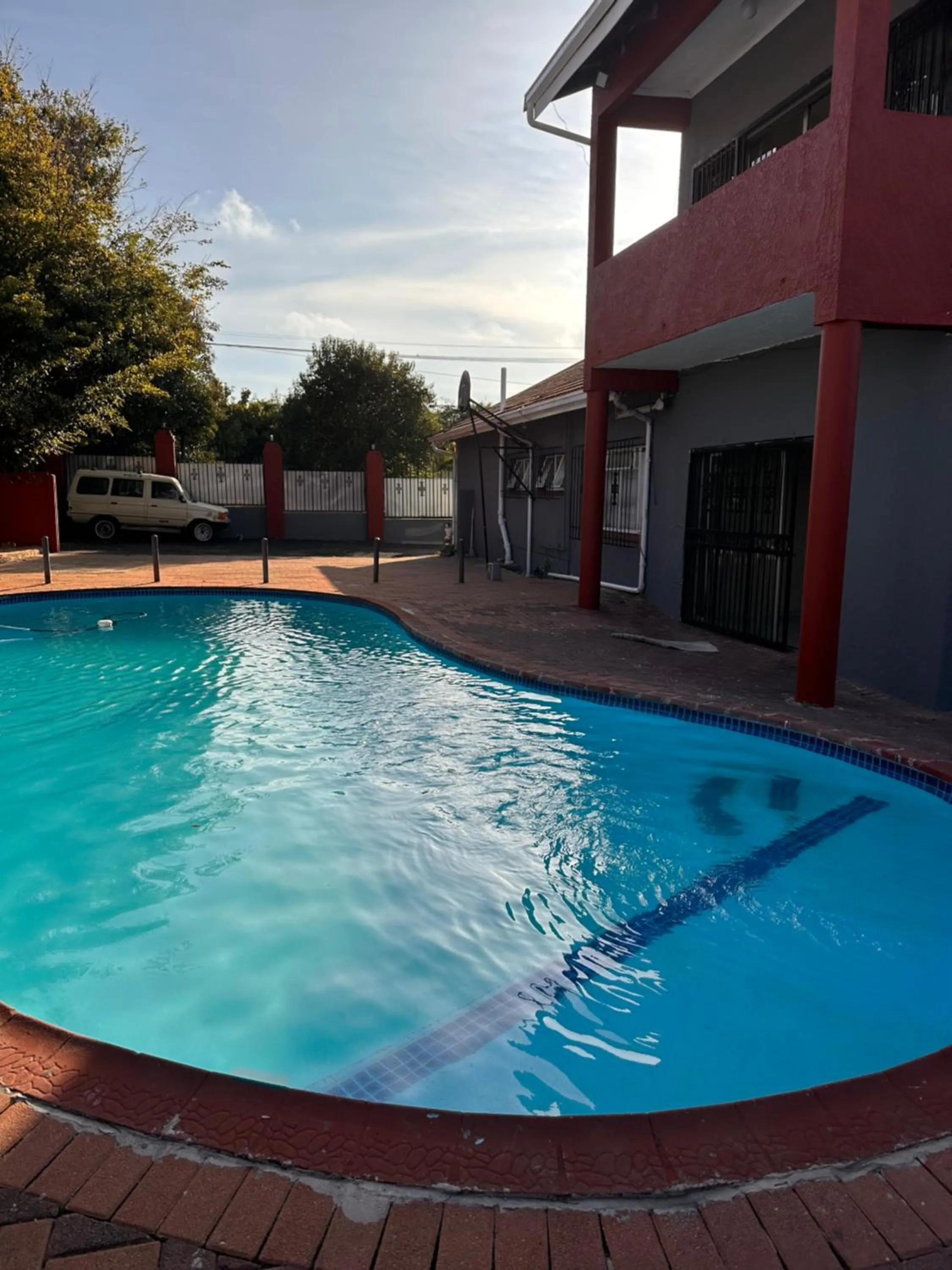 Pool view in L-PACK PRIMROSe