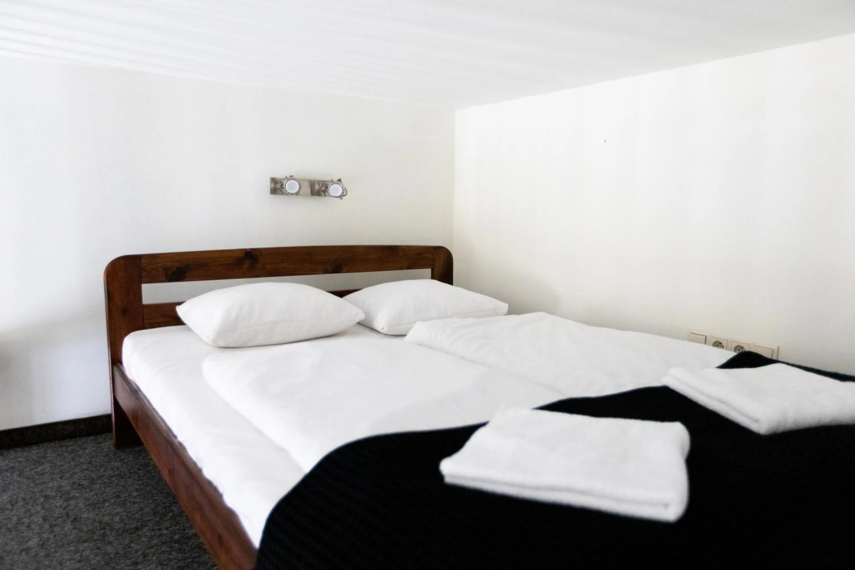 Bed in Salve station