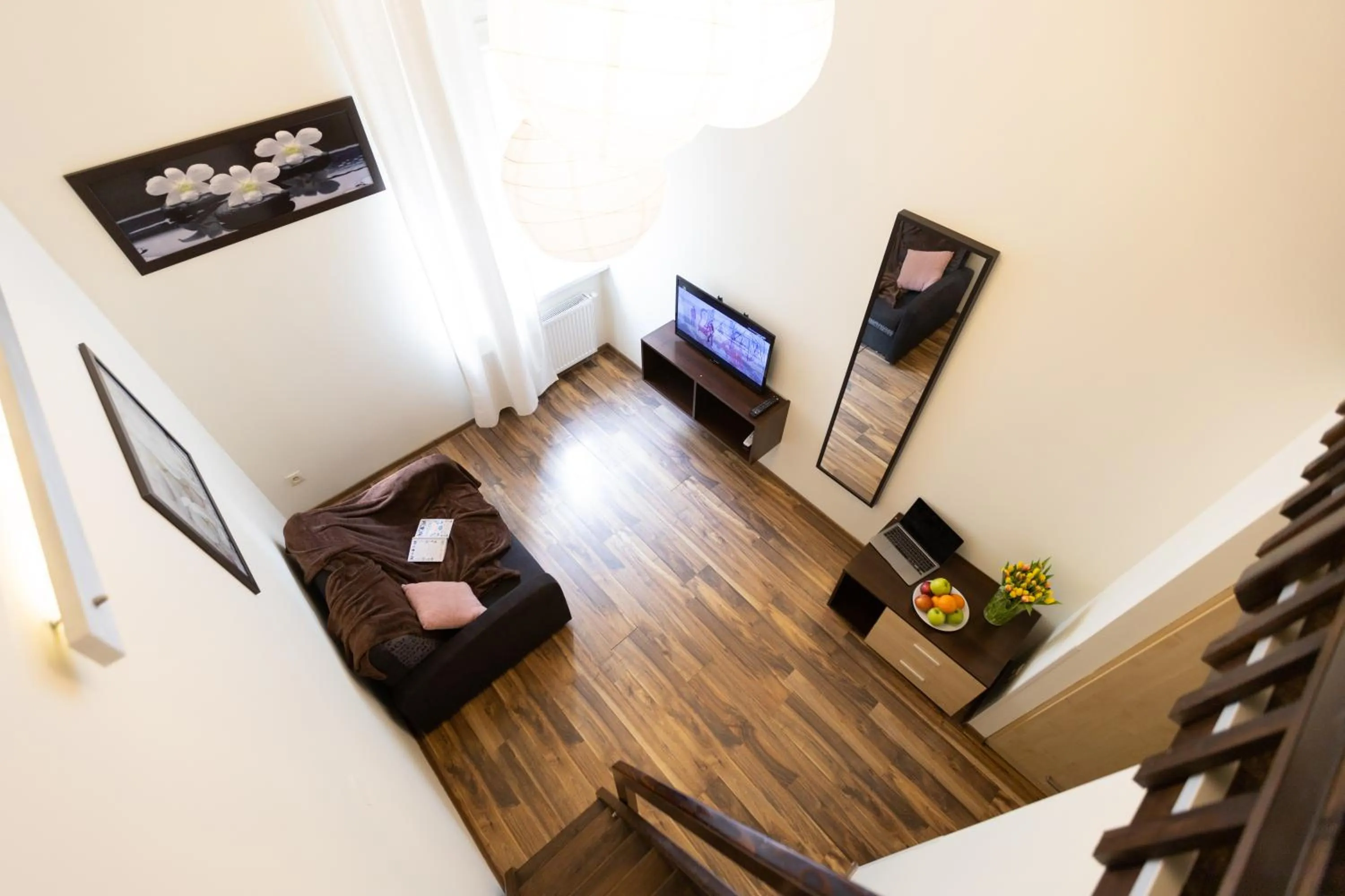 Photo of the whole room in Salve station