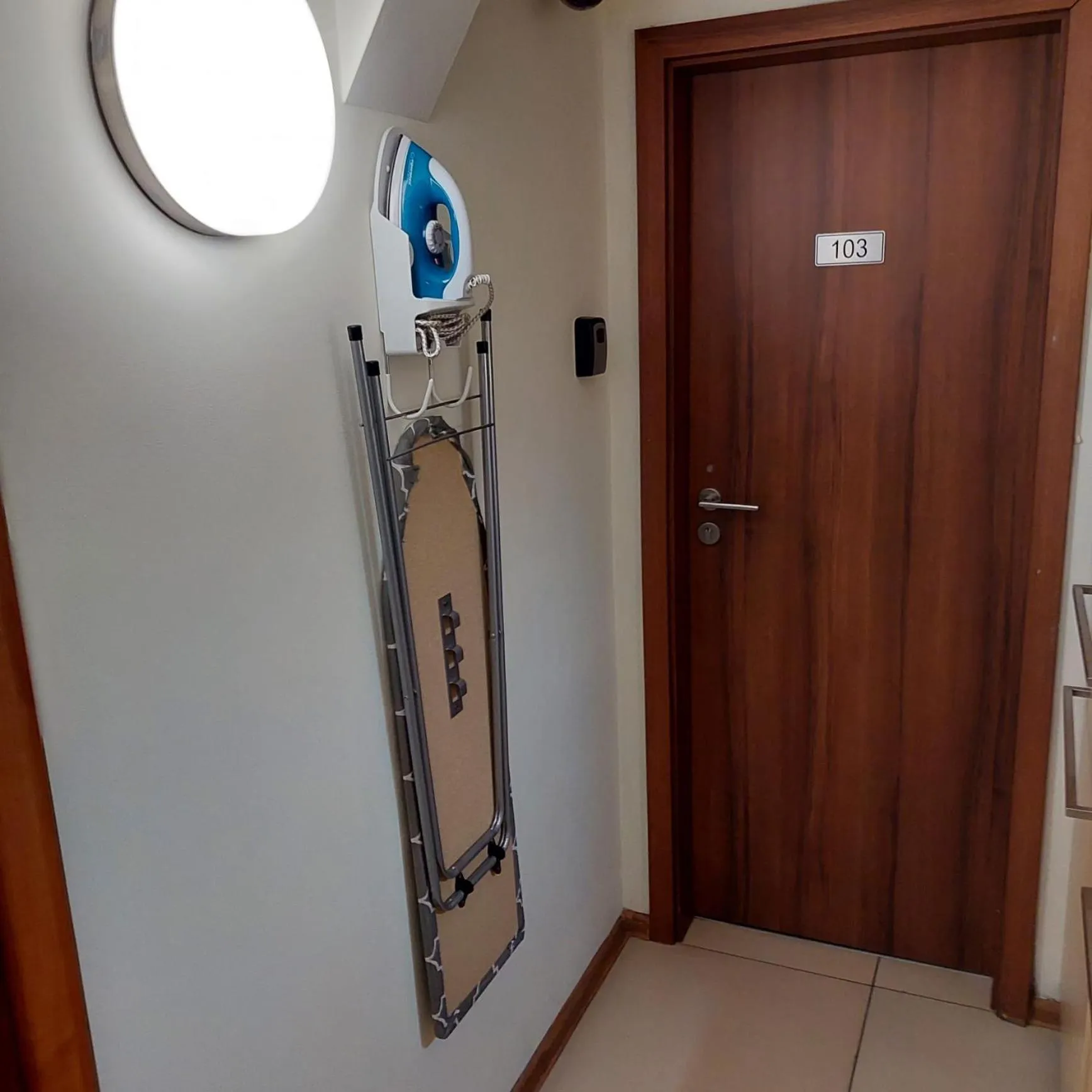 flat iron in Salve station