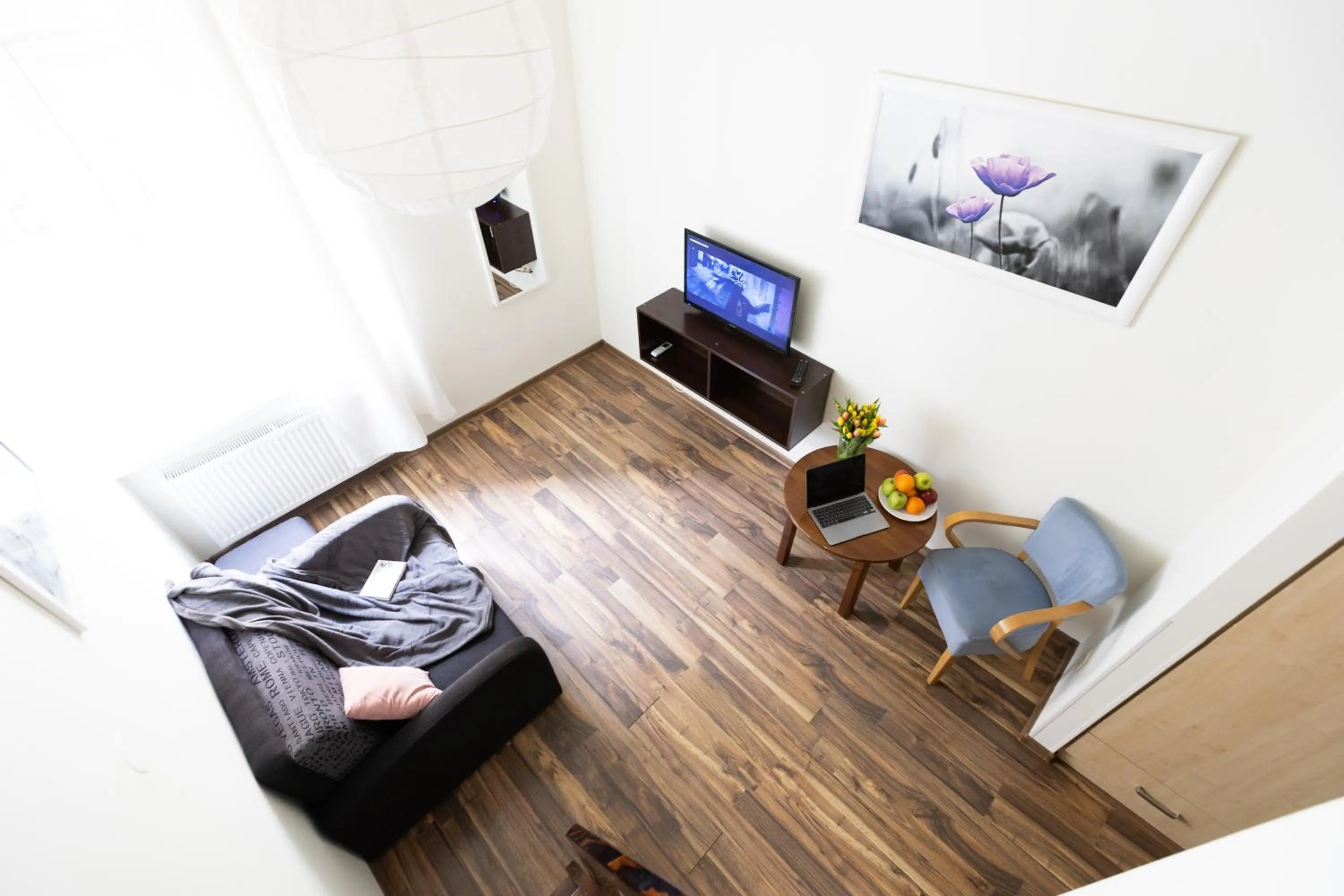 Photo of the whole room in Salve station