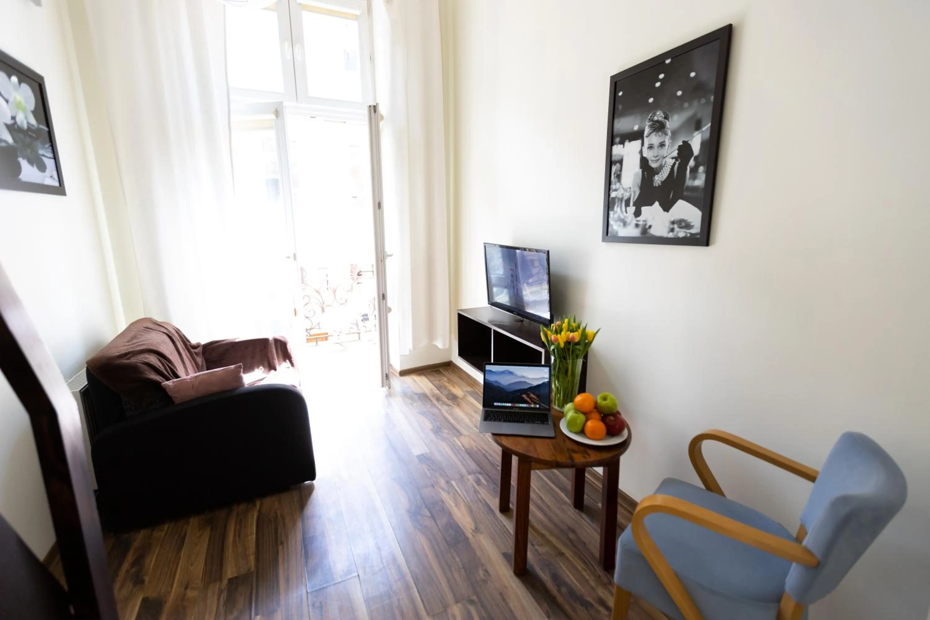 Living room in Salve station