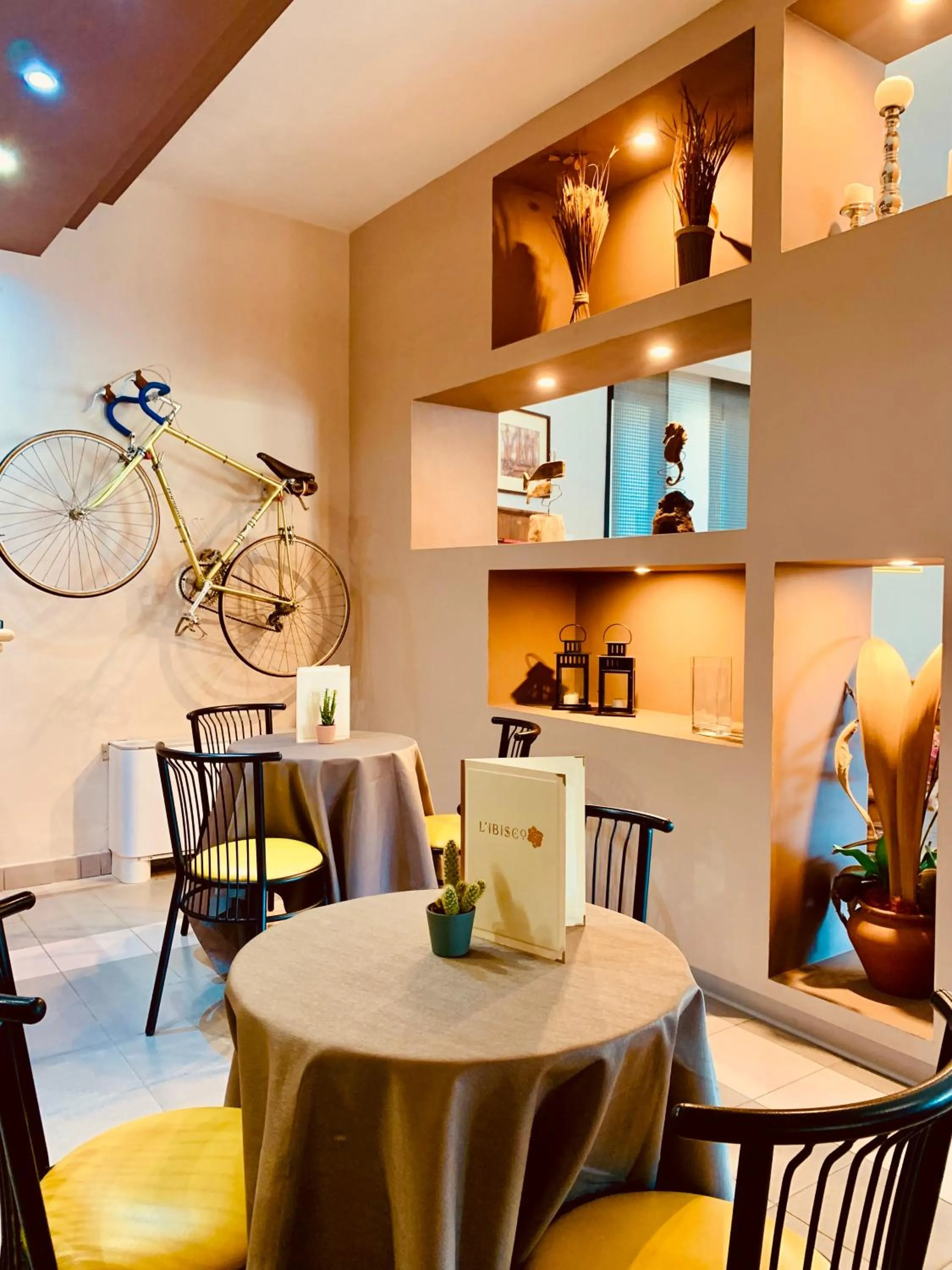 Lounge or bar in River Park Hotel