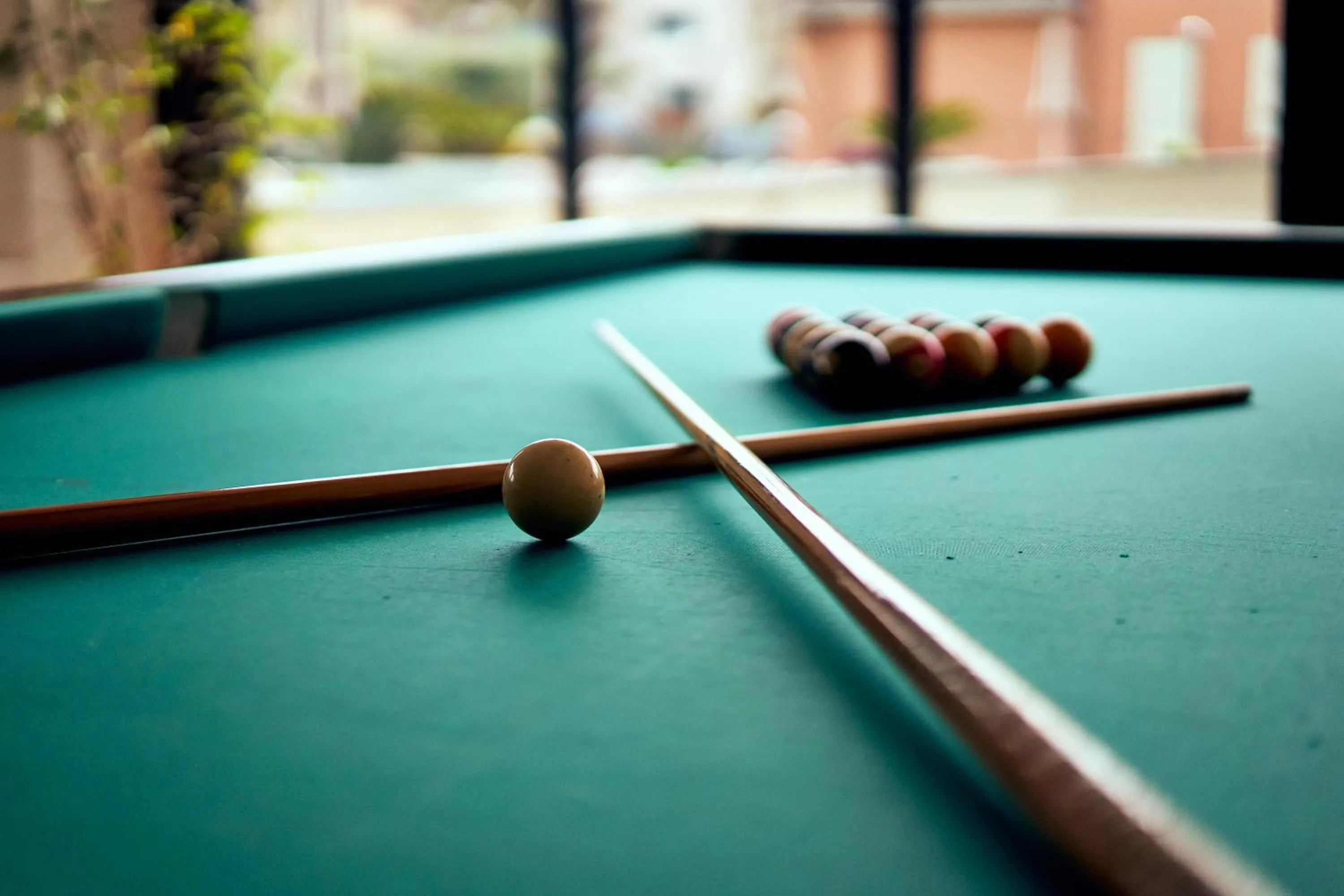 Communal lounge/ TV room in River Park Hotel