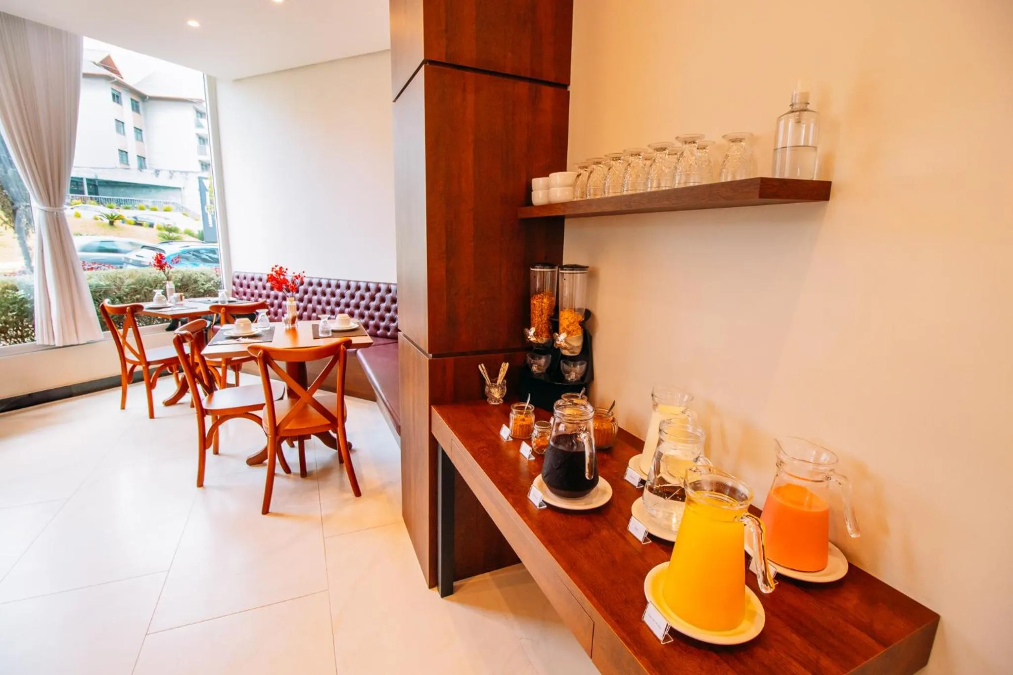 Continental breakfast in Augusta Centro Hotel