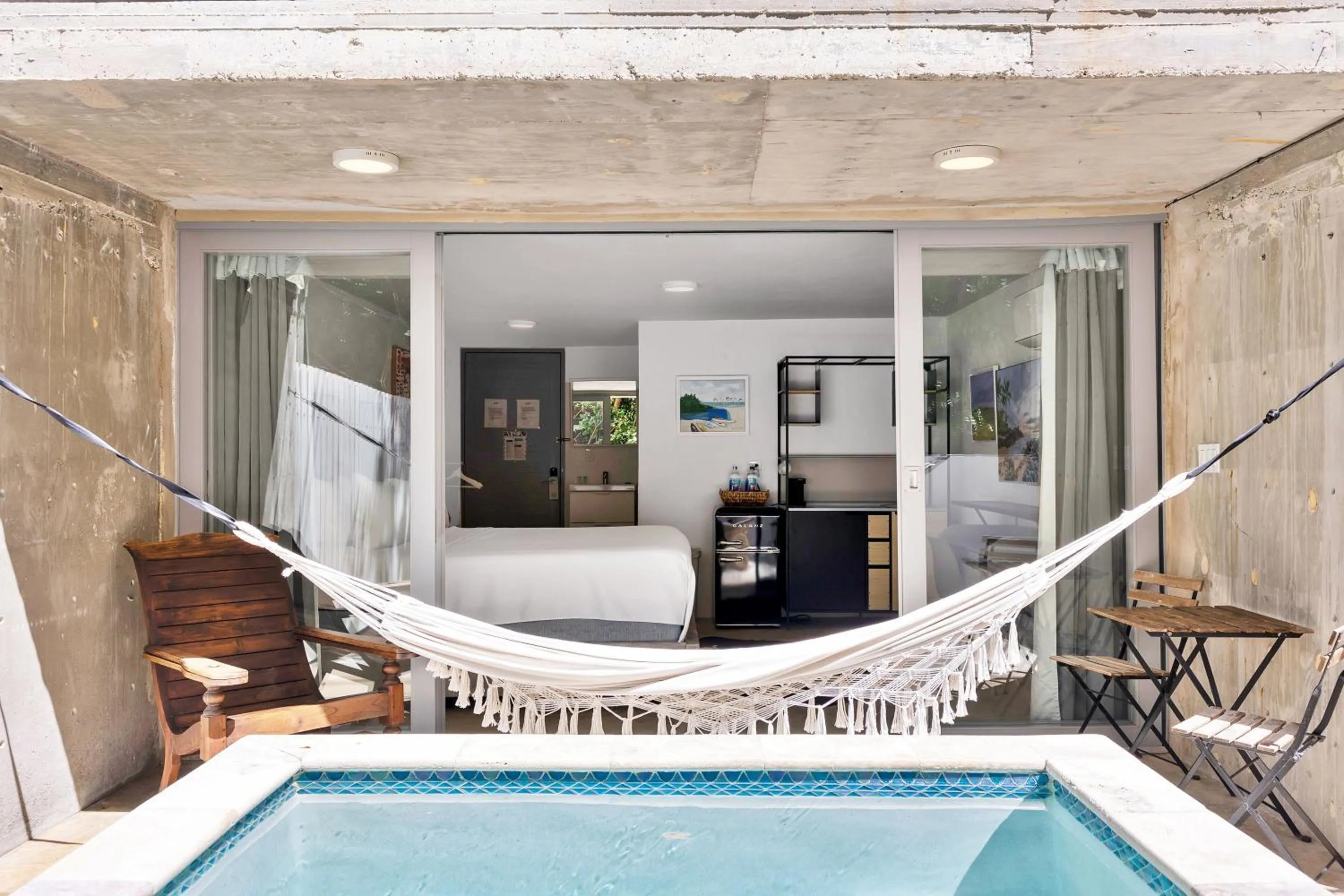 Hot Tub in Viento Beach Lodge