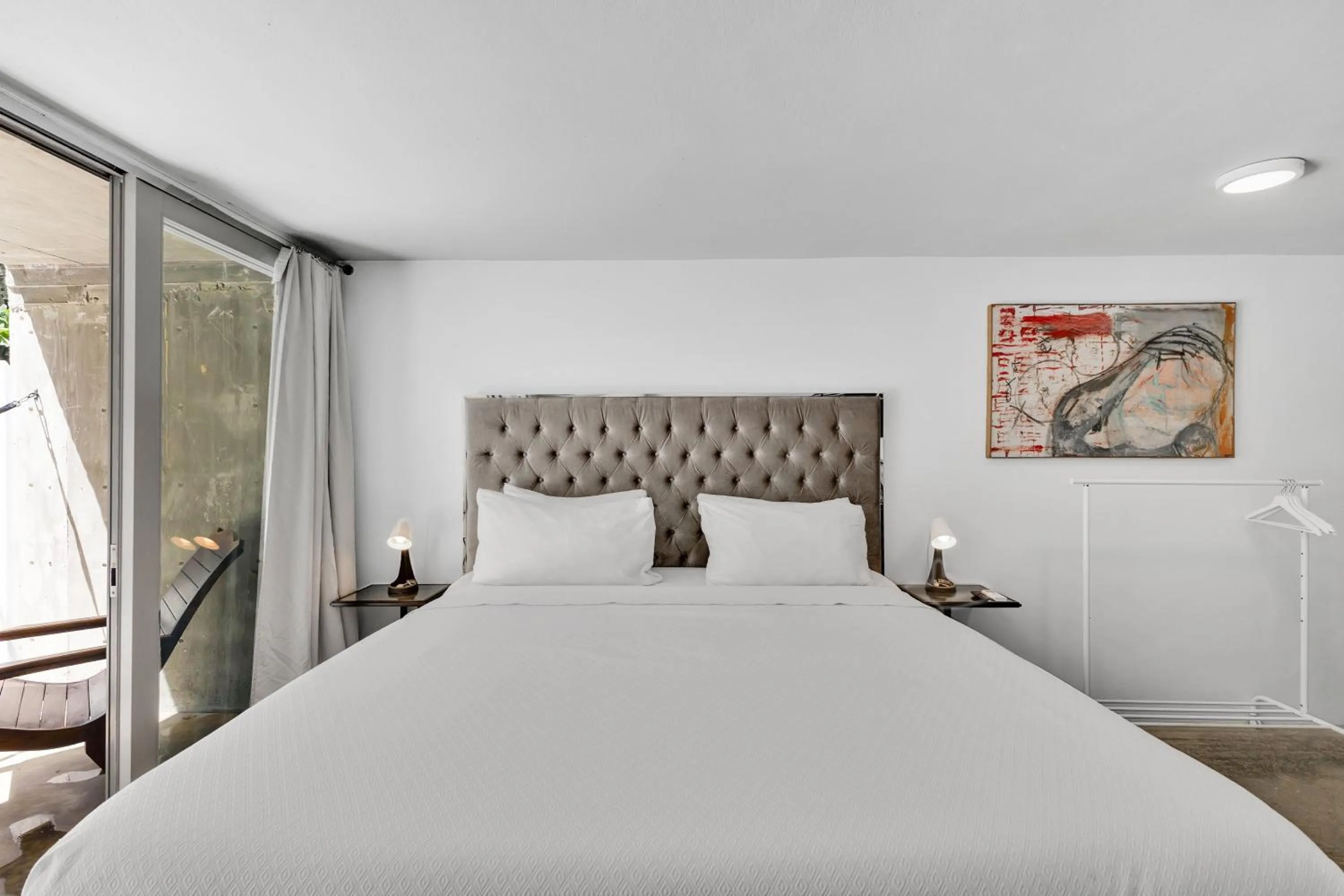 Bed in Viento Beach Lodge