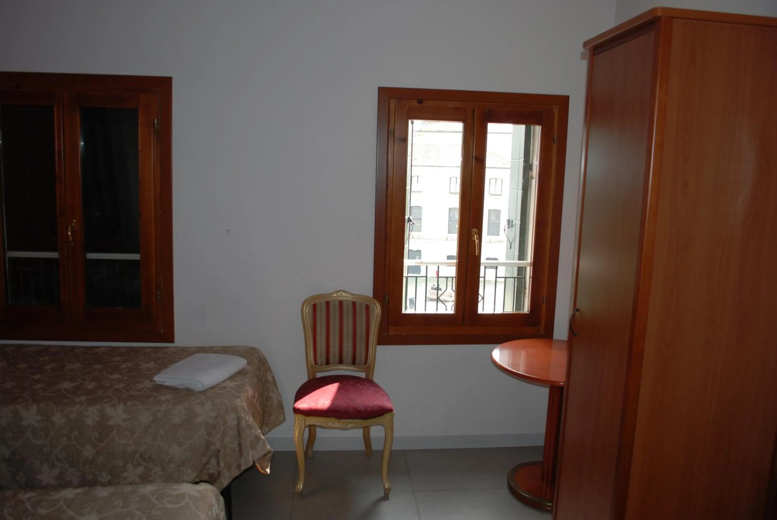 Photo of the whole room in Hotel San Geremia