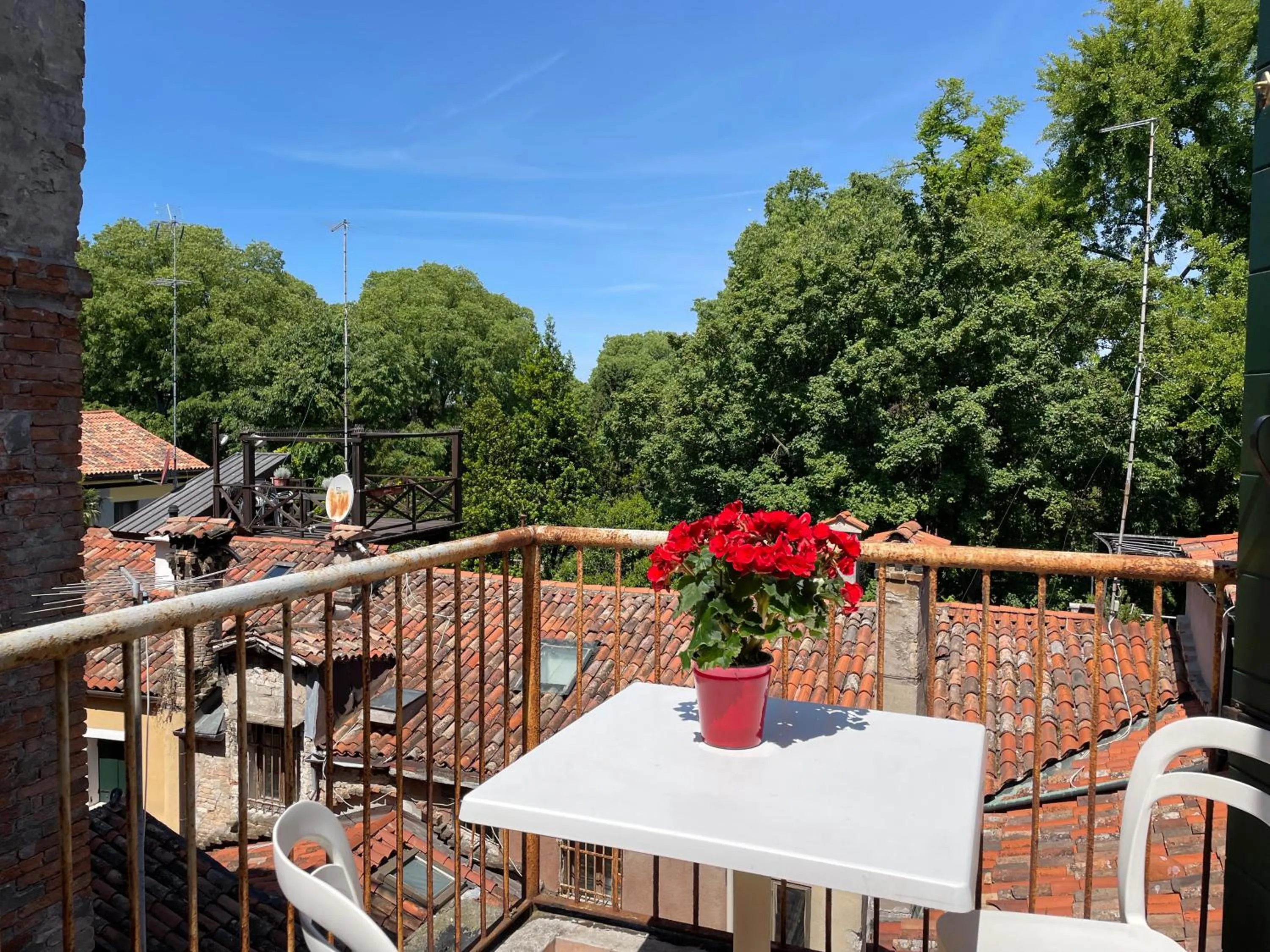 Decorative detail in Hotel San Geremia