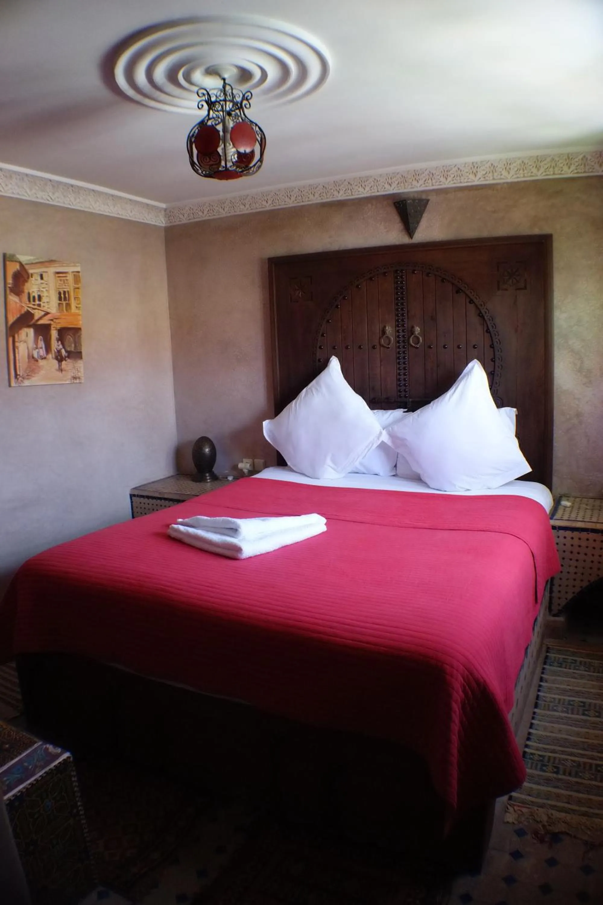 Bed in Riad Layalina Fes
