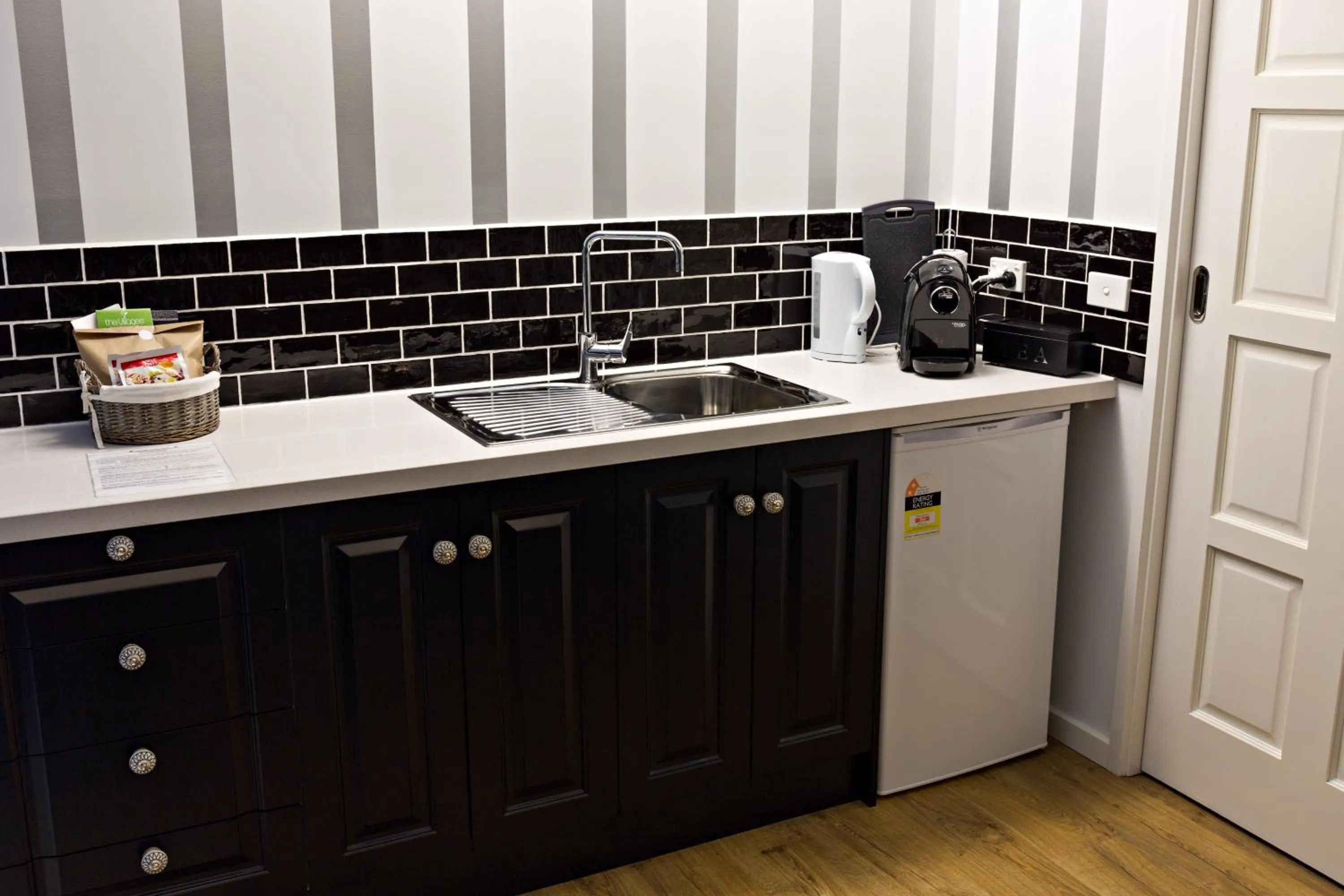 Coffee/tea facilities in Belle Le Vie