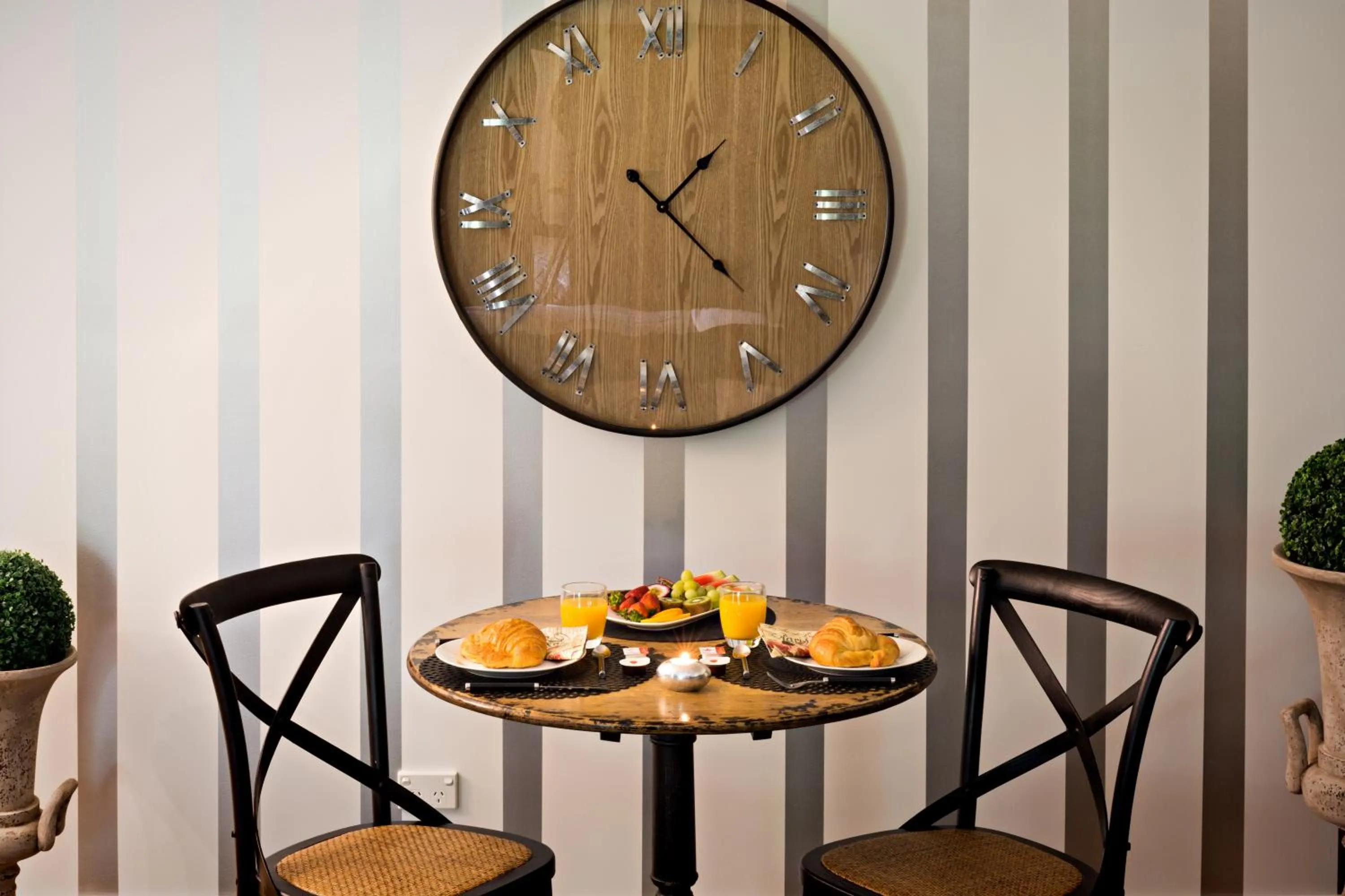 Decorative detail in Belle Le Vie