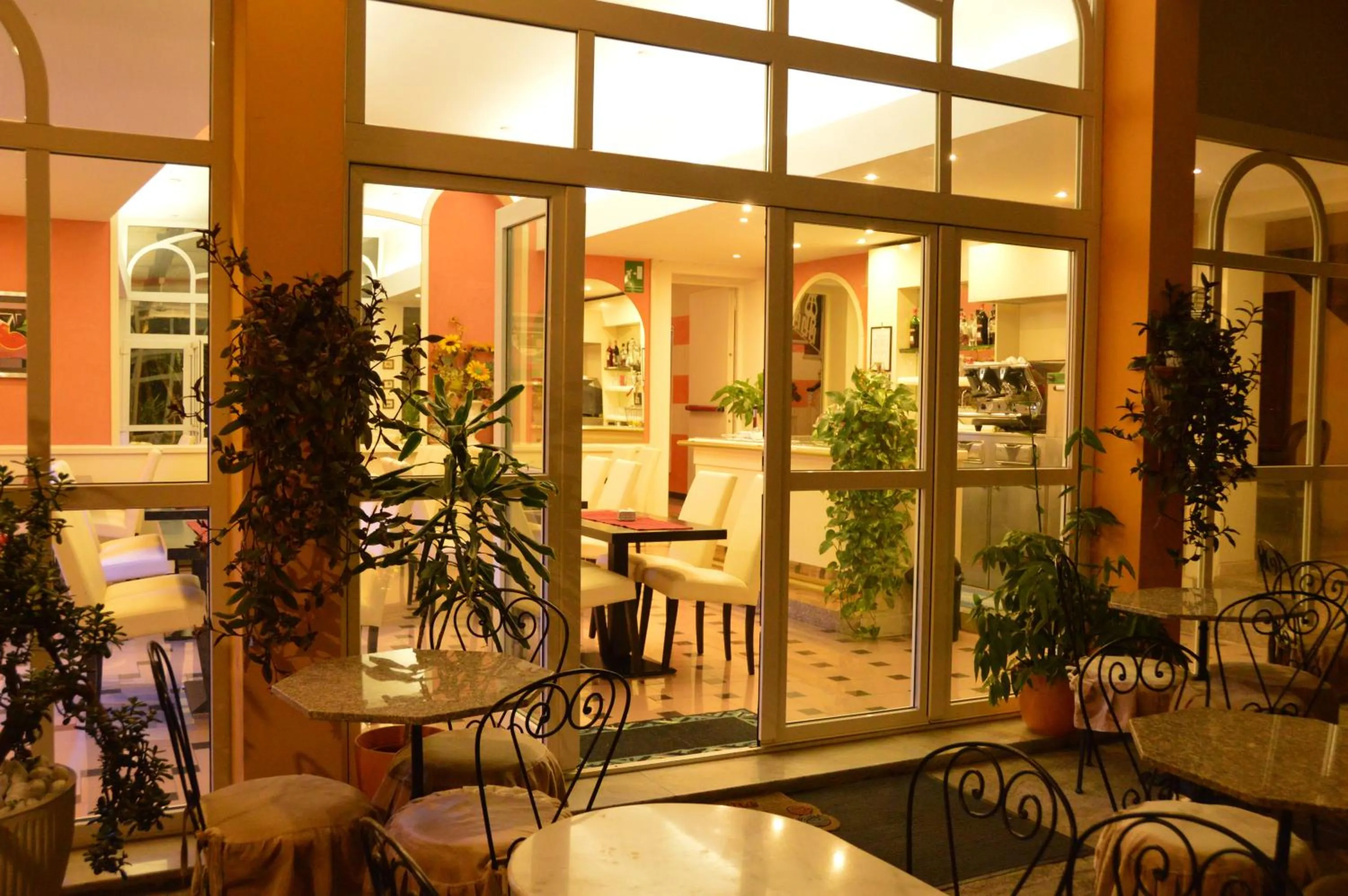 Lounge or bar in Hotel Genova