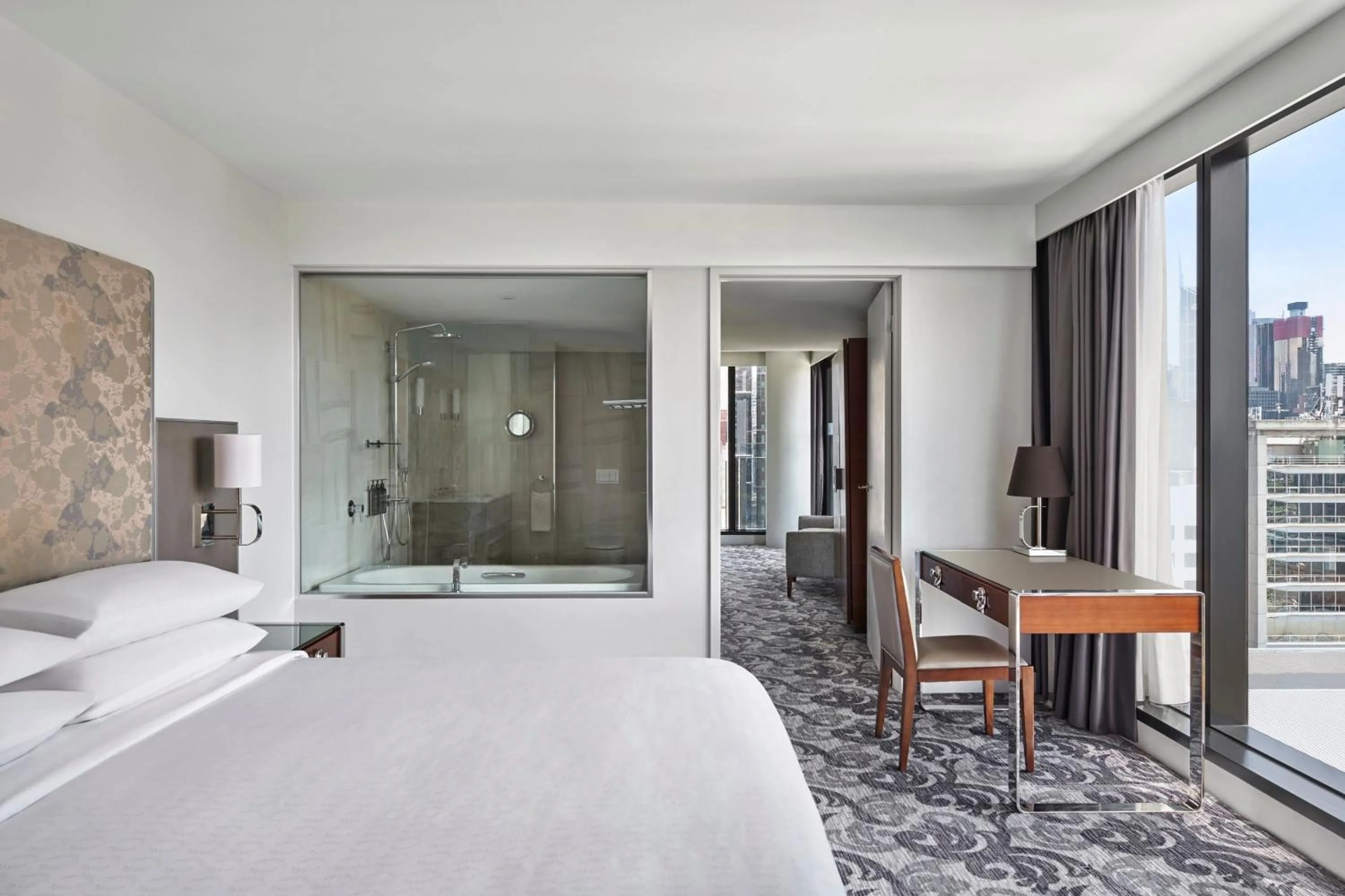 Bedroom, Bed in Sheraton Melbourne Hotel