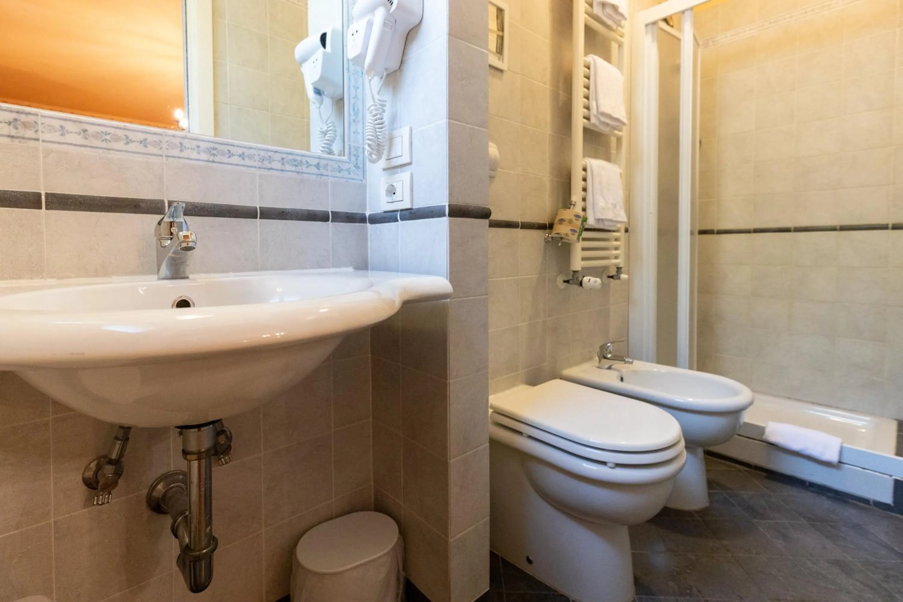 Shower in Hotel Bellavista Impruneta