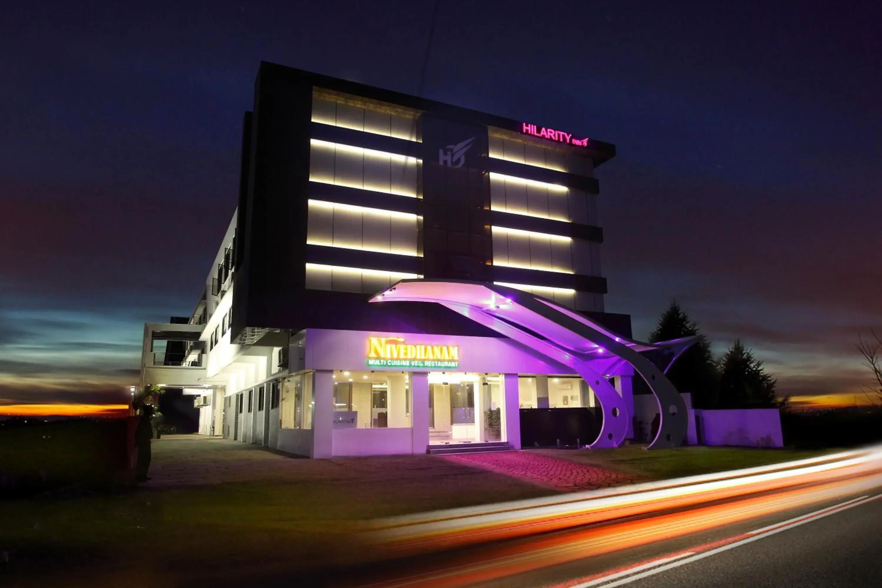 Restaurant/places to eat in Hilarity Inn Restaurant/places to eat in Hilarity Inn