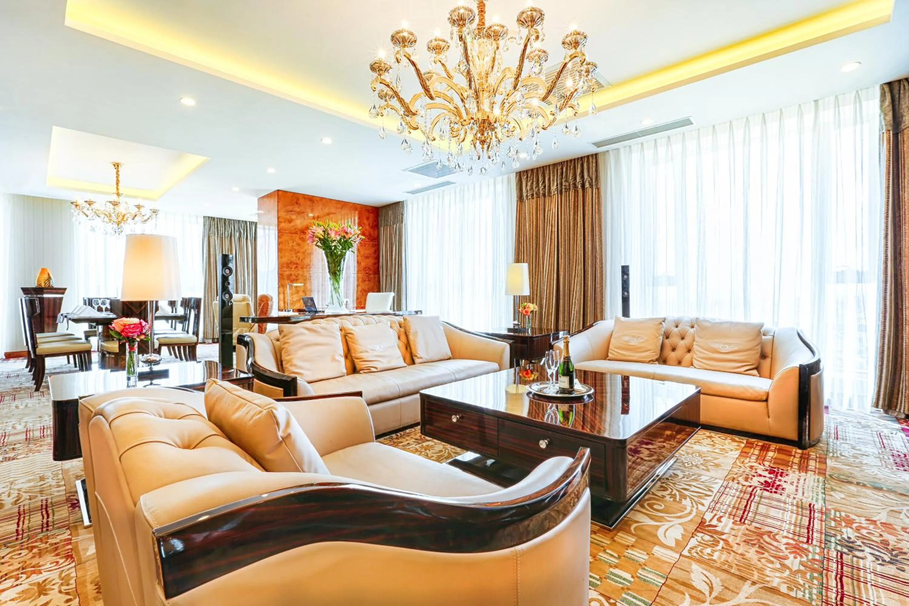 Living room in Best Western Premier Tuushin Hotel